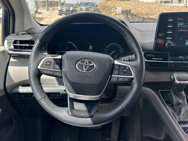 Toyota Sienna Hybrid  2021 à Regina, Saskatchewan
