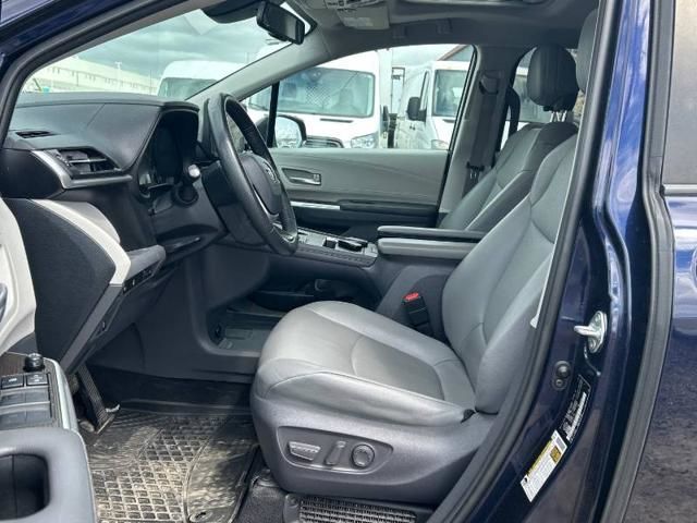 Toyota Sienna Hybrid  2021 à Regina, Saskatchewan
