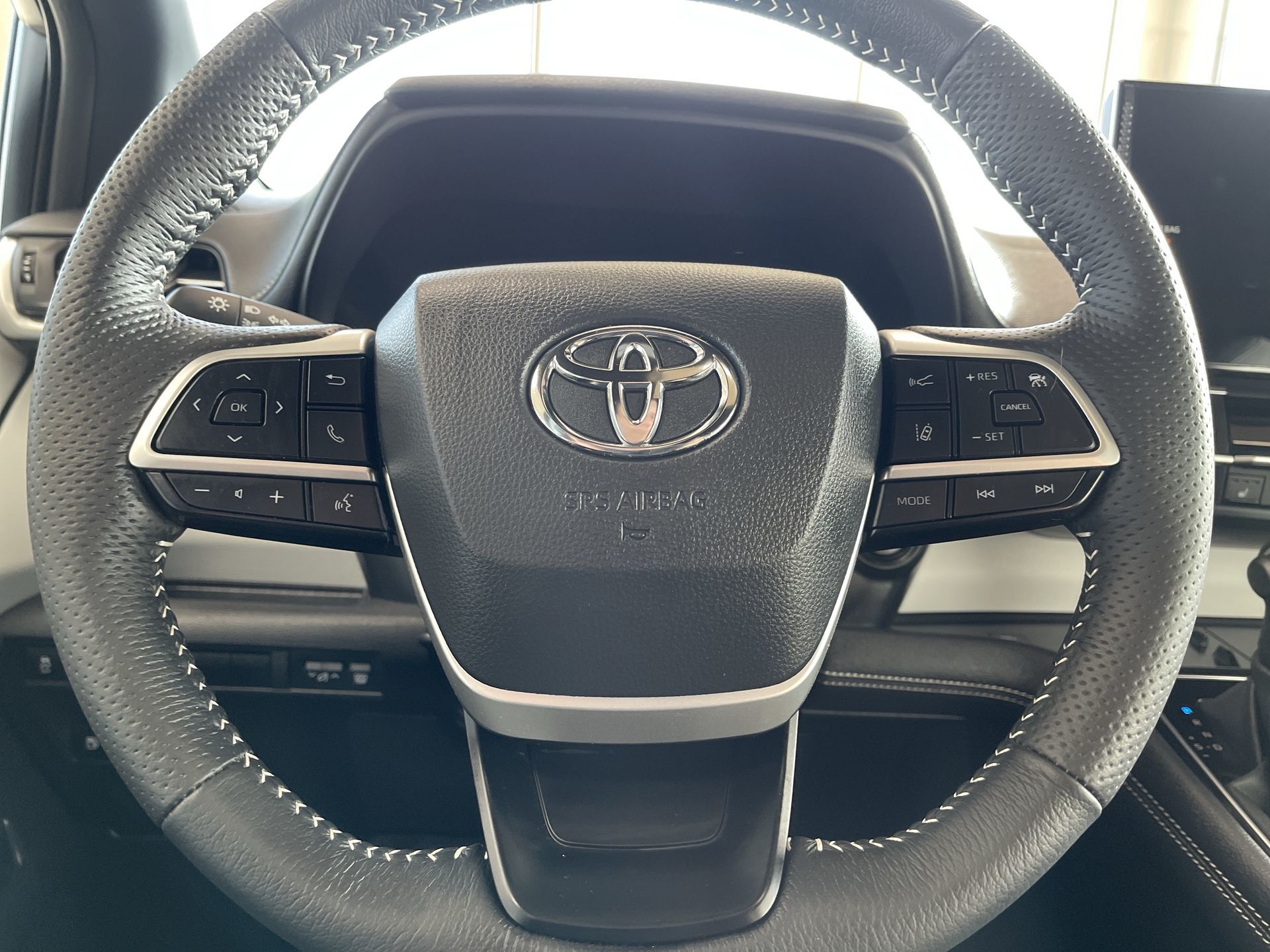 2025 Toyota Sienna Hybrid