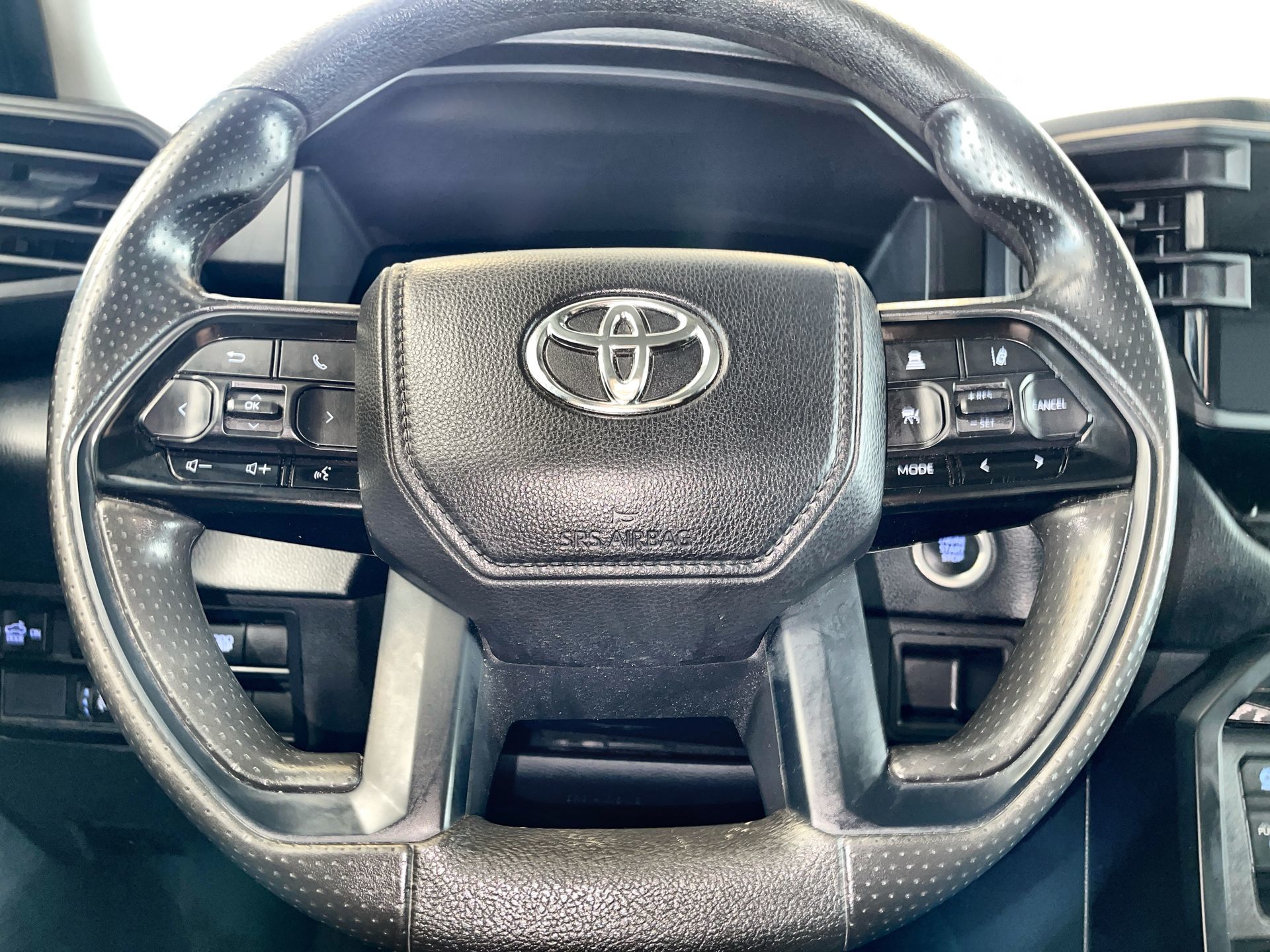 2023 Toyota TUNDRA 4X4