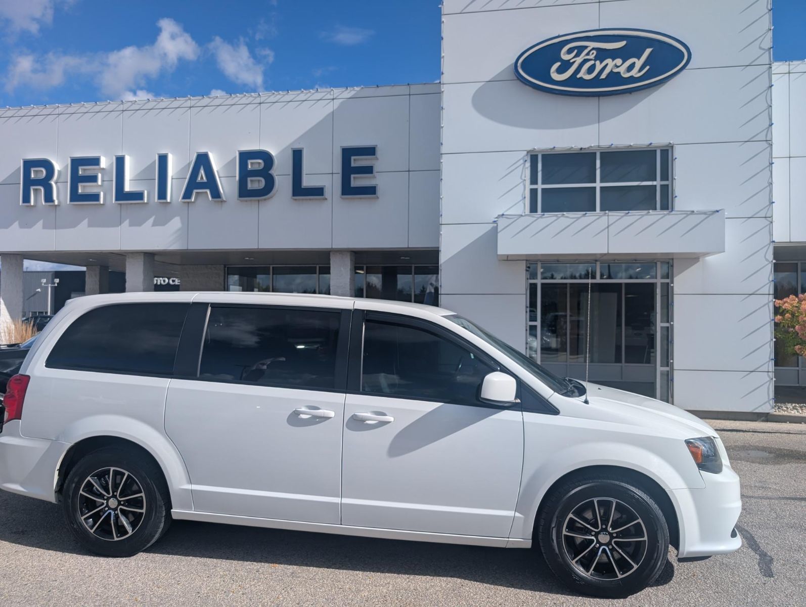 Photo 2018 Dodge Grand Caravan GT #1
