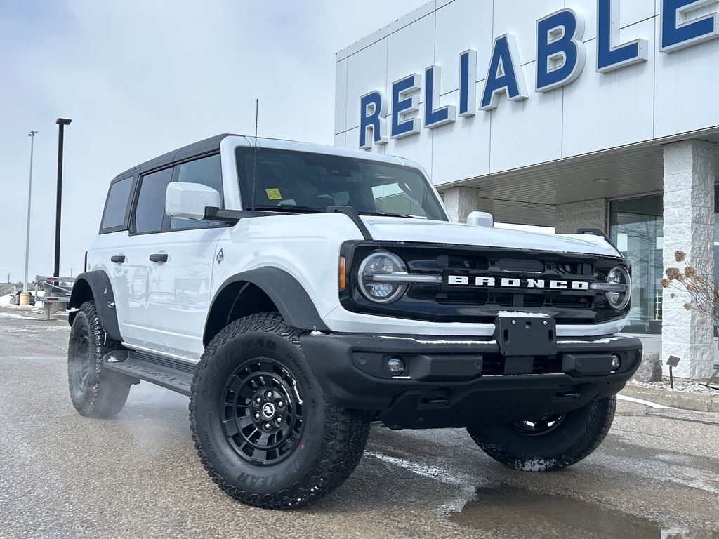 2026 Ford Bronco Outer Banks