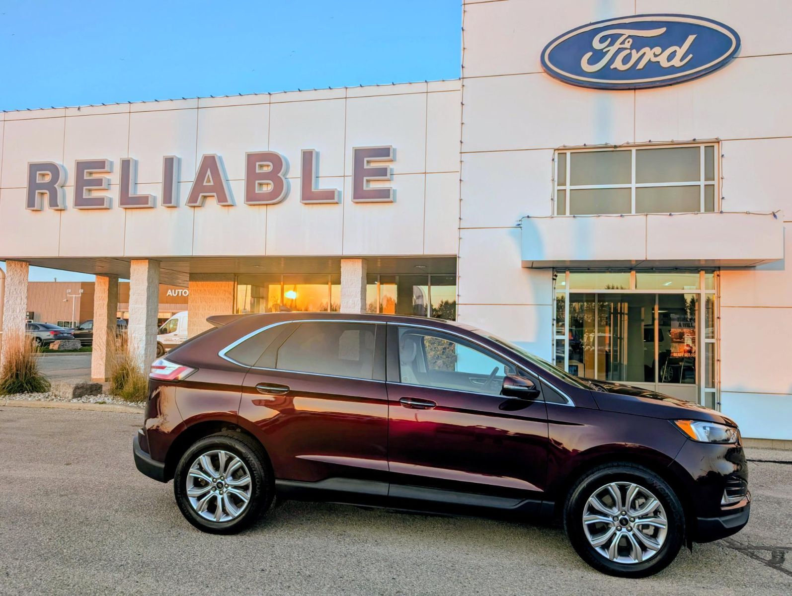 Photo 2024 Ford Edge Titanium AWD #1