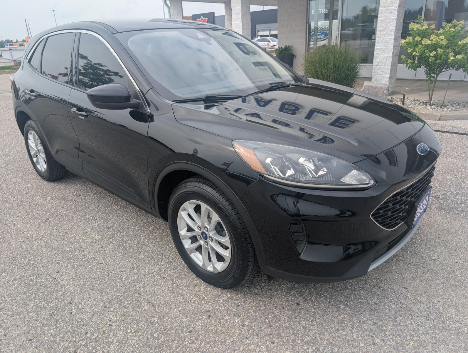 Photo 2020 Ford Escape SE #6