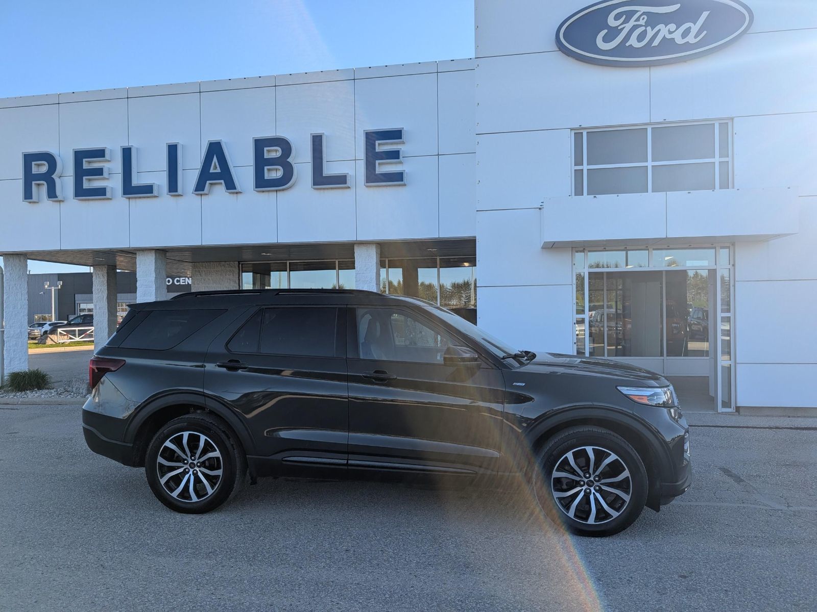 2022 Ford Explorer ST-Line