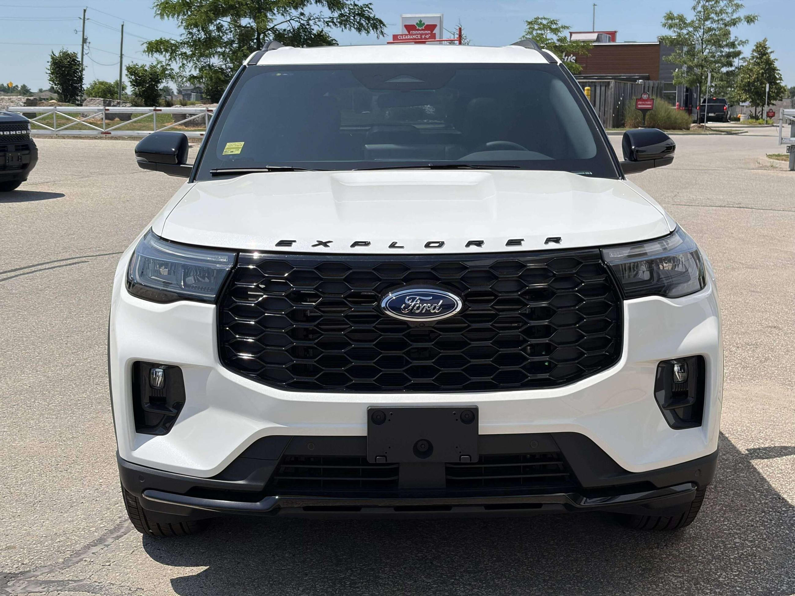 Photo 2026 Ford Explorer ST-Line #2