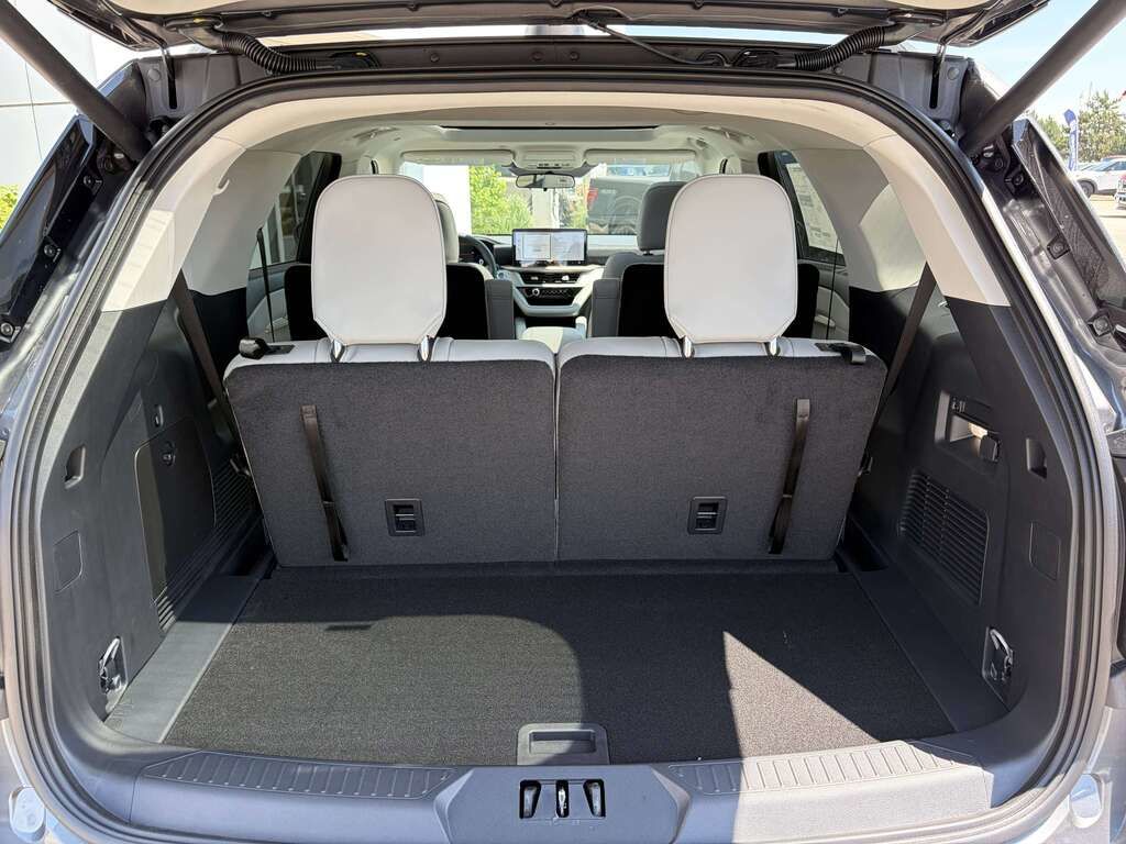 Photo 2026 Ford Explorer Active #6