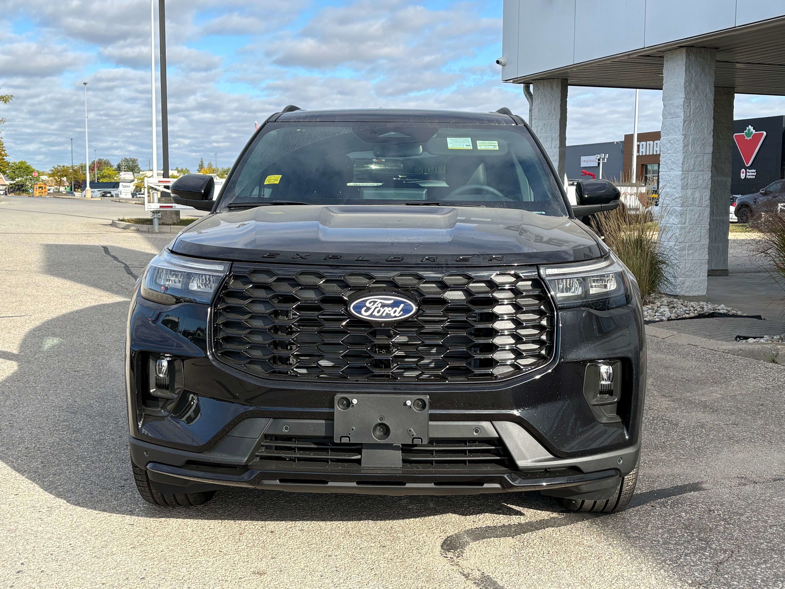 Photo 2027 Ford Explorer ST-Line #2