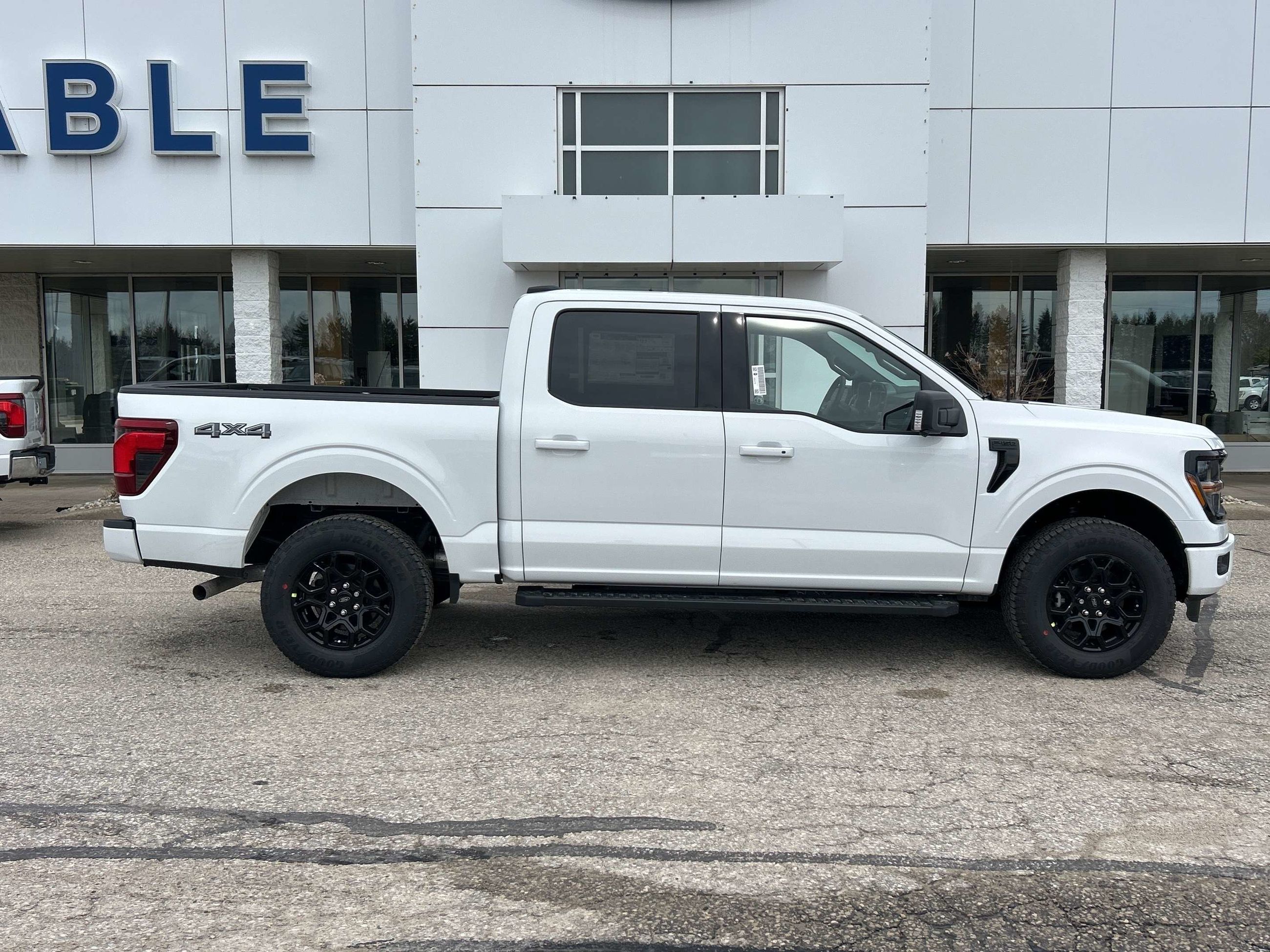 Photo 2026 Ford F-150 XLT #3