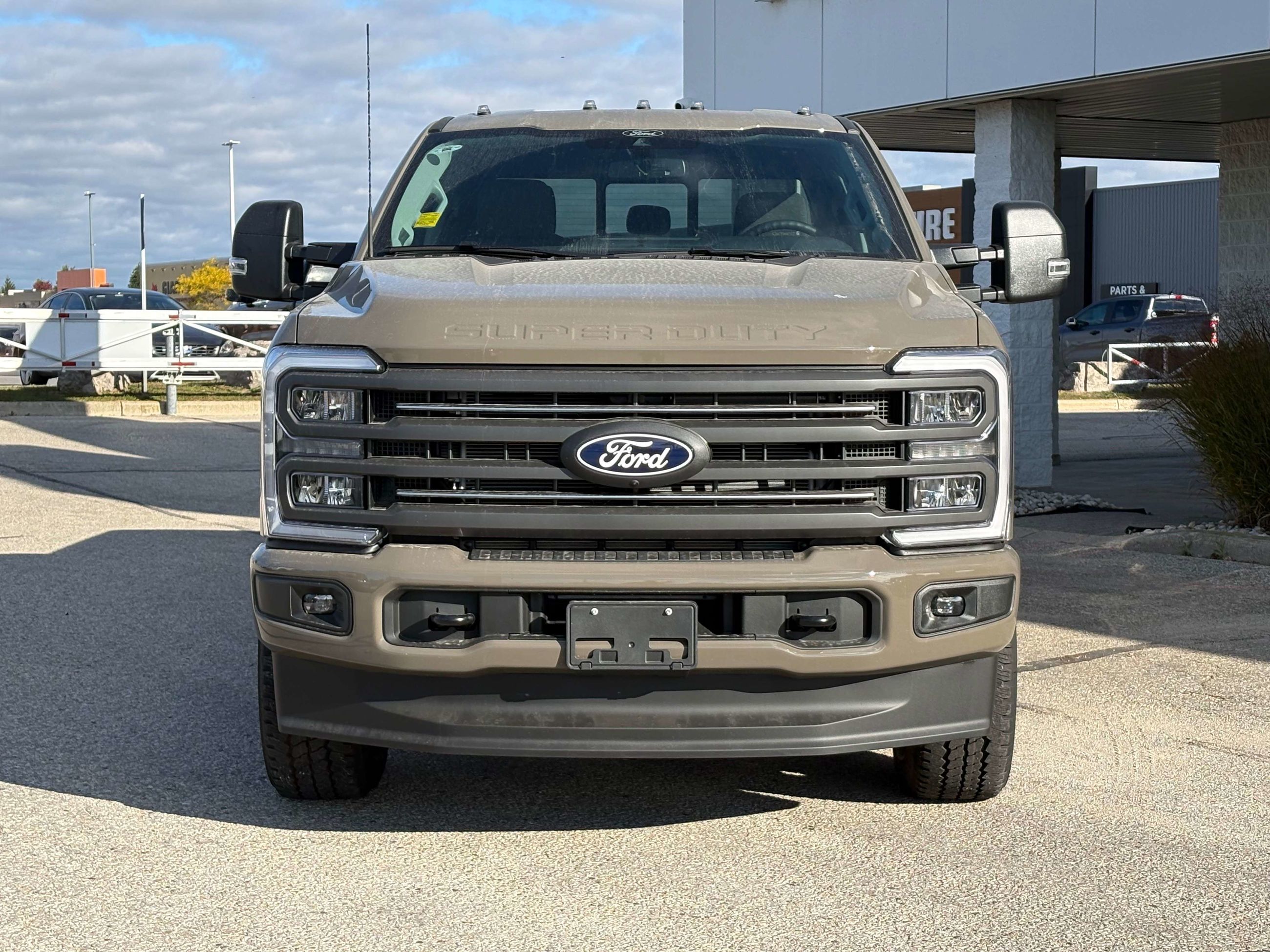 Photo 2027 Ford F-250 XLT #2