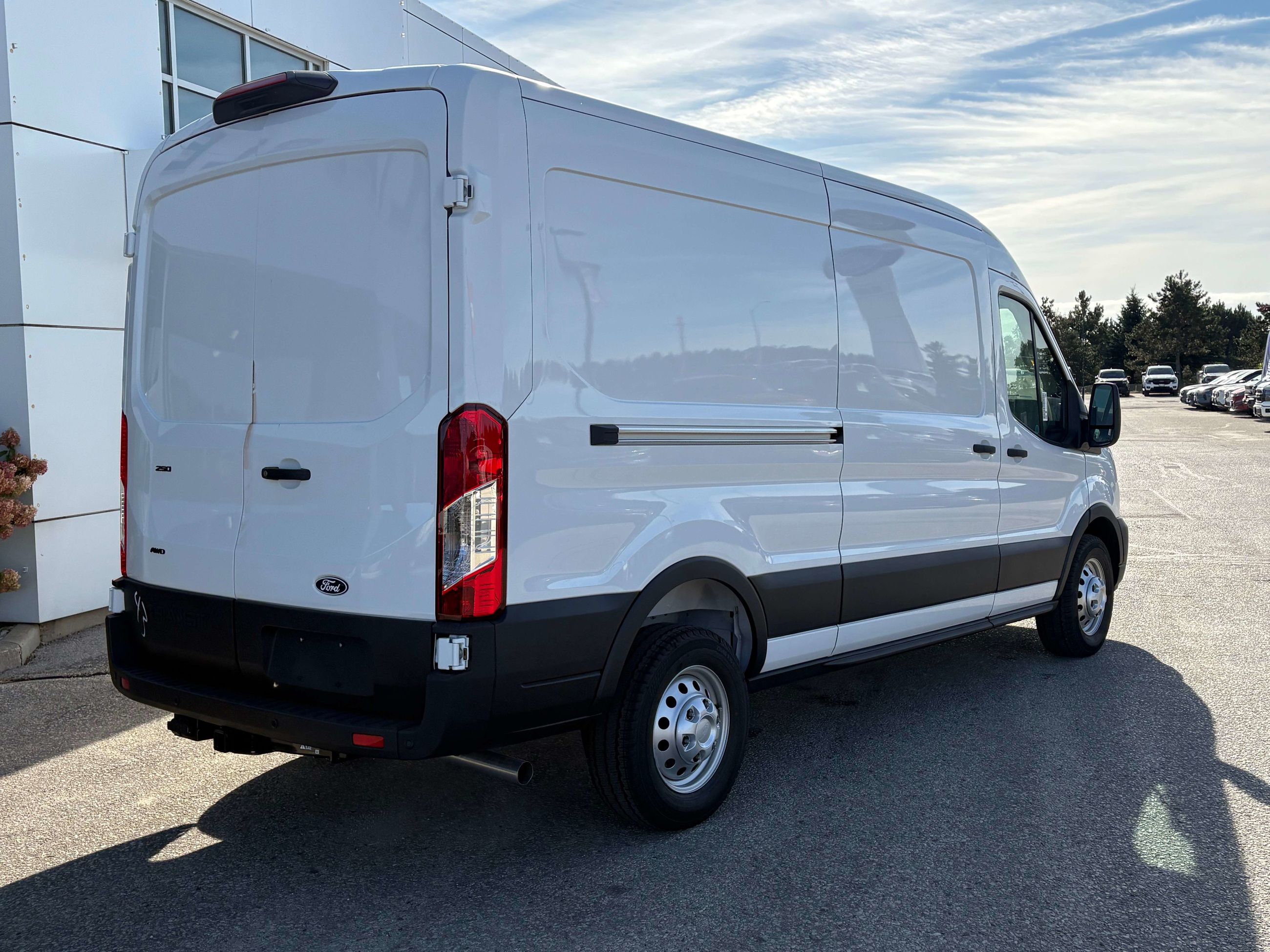 Photo 2027 Ford Transit Long 148 #5
