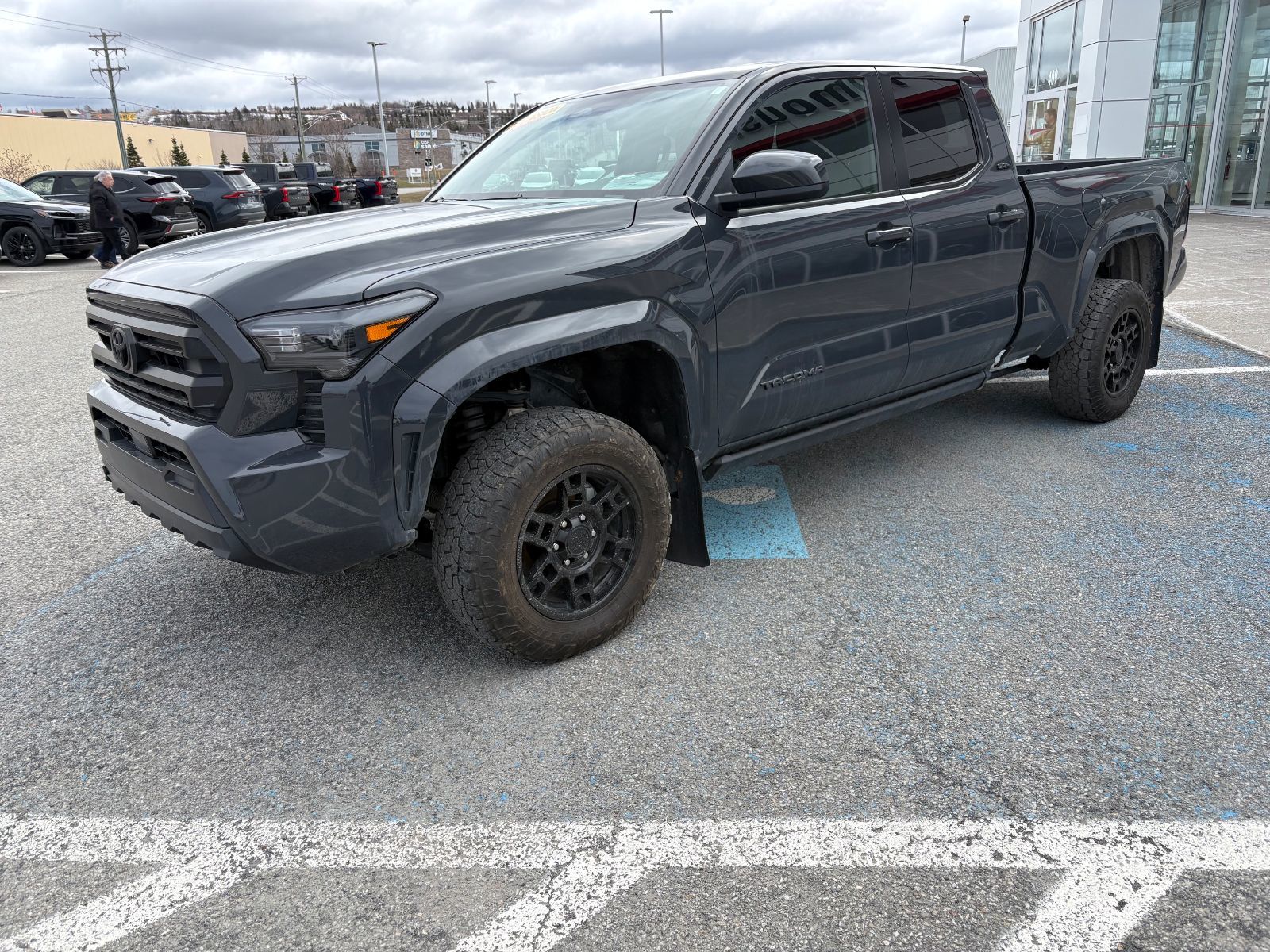 2024 Toyota Tacoma DOUBLE CAB SR5
