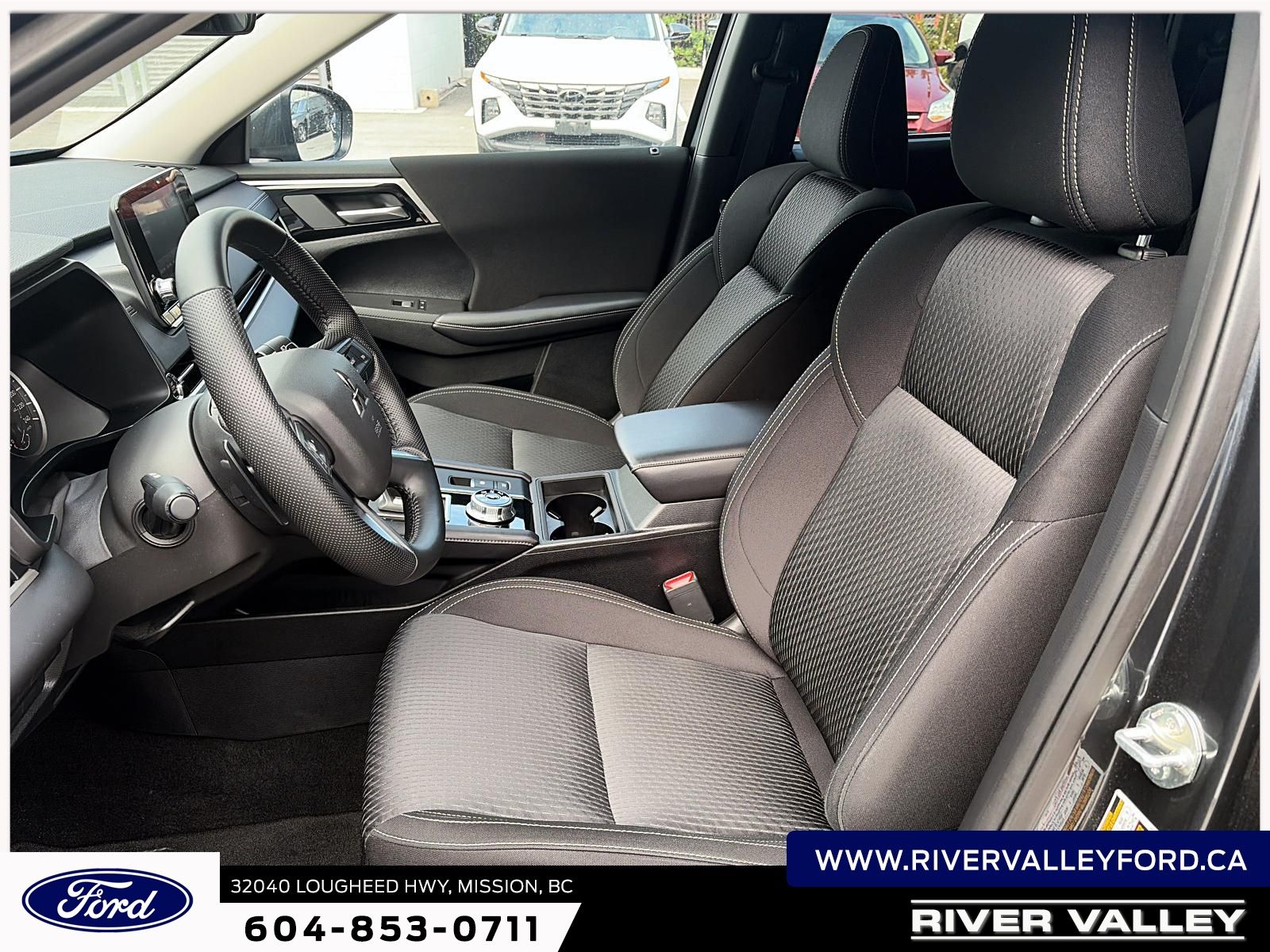 Photo 2024 Mitsubishi Outlander ES #7