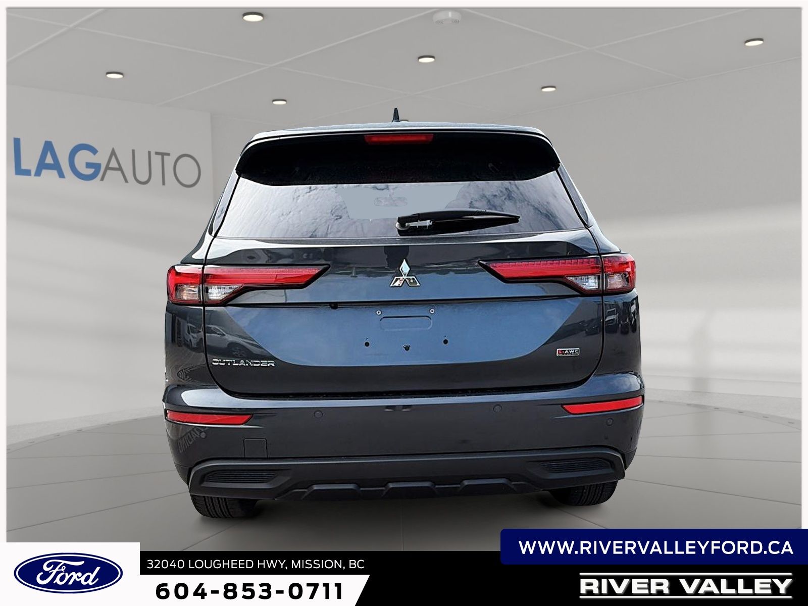 Photo 2024 Mitsubishi Outlander ES #3
