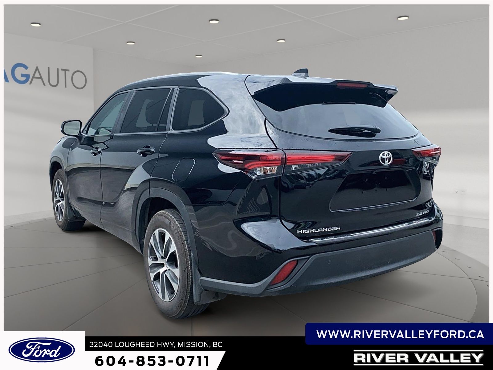 Photo 2025 Toyota Highlander XLE #4