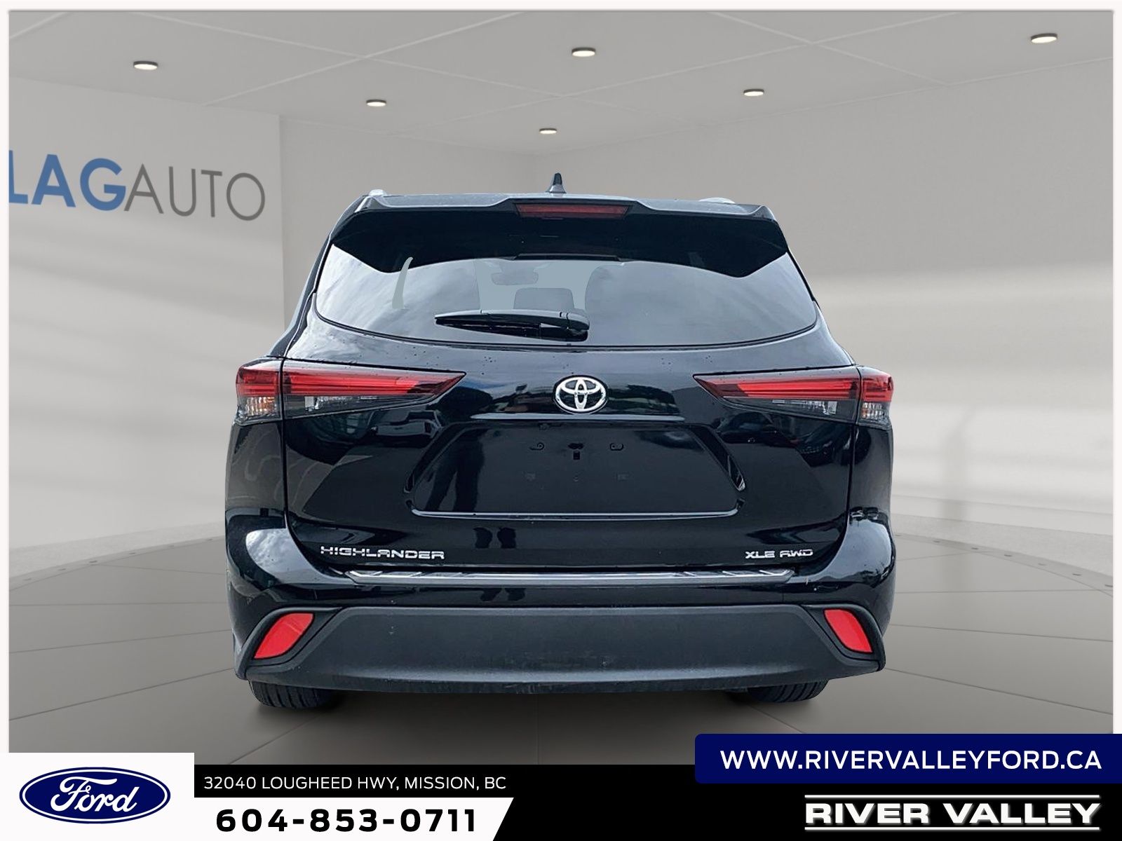 Photo 2025 Toyota Highlander XLE #3