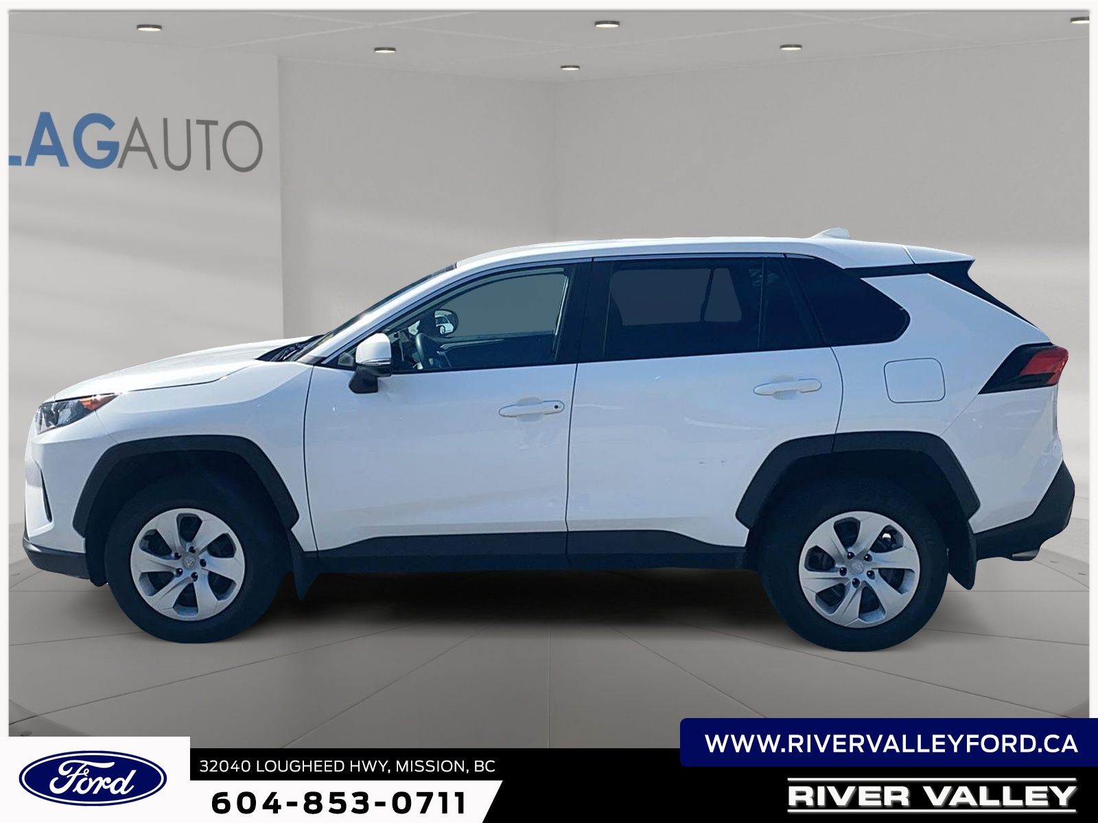 Photo 2024 Toyota RAV4 LE #5