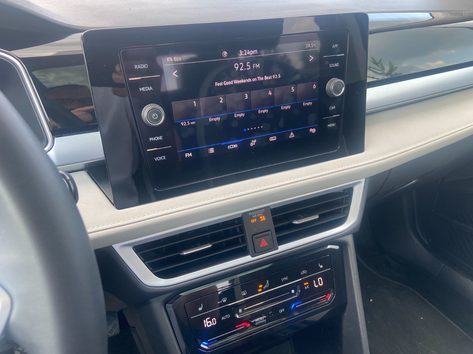 Volkswagen Taos Comfortline 4Motion TOIT PANORAMIQUE 2025 — photo 6