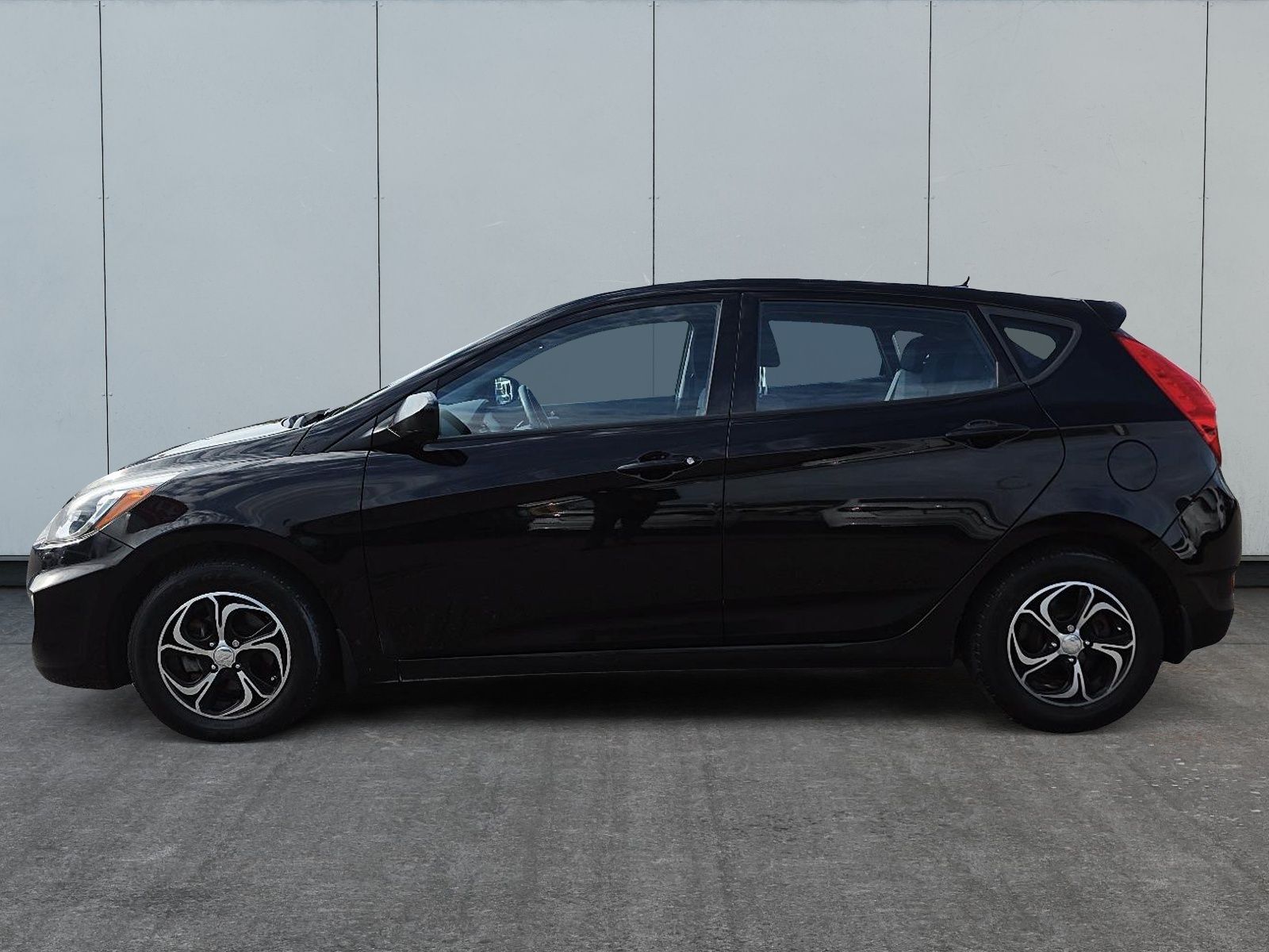 Photo 2016 Hyundai Accent GL #5