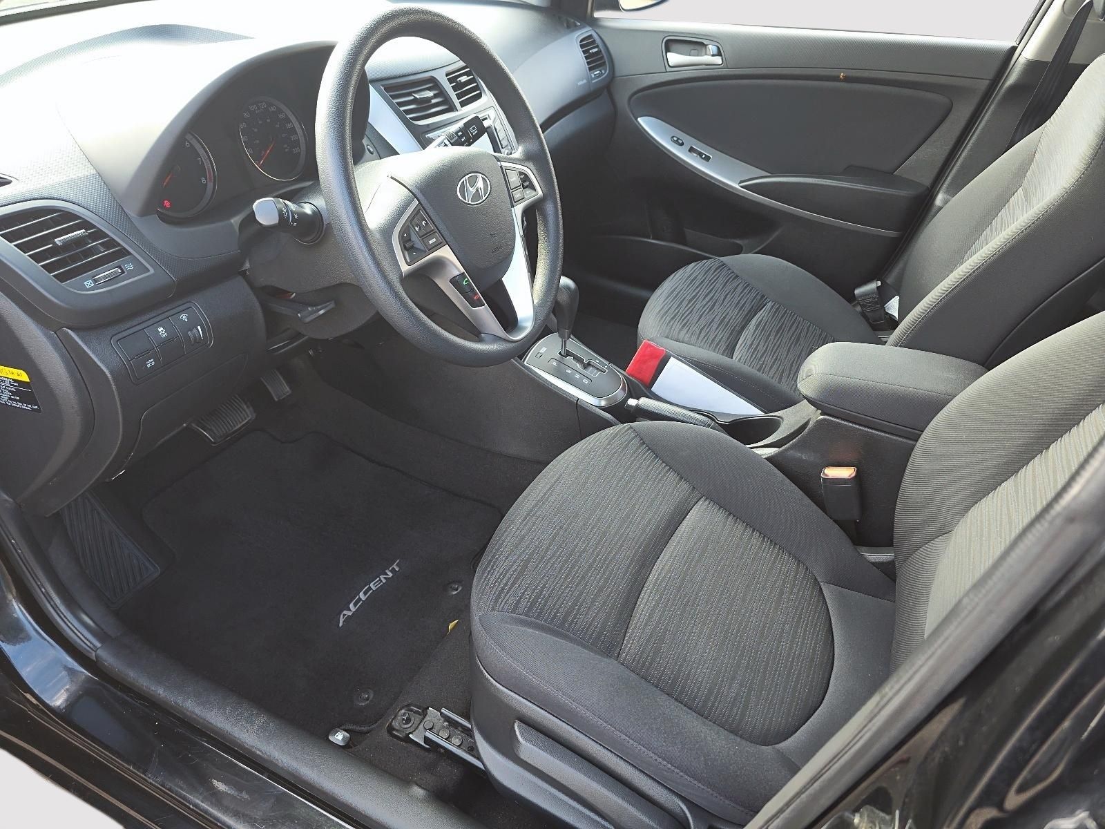 Photo 2016 Hyundai Accent GL #8