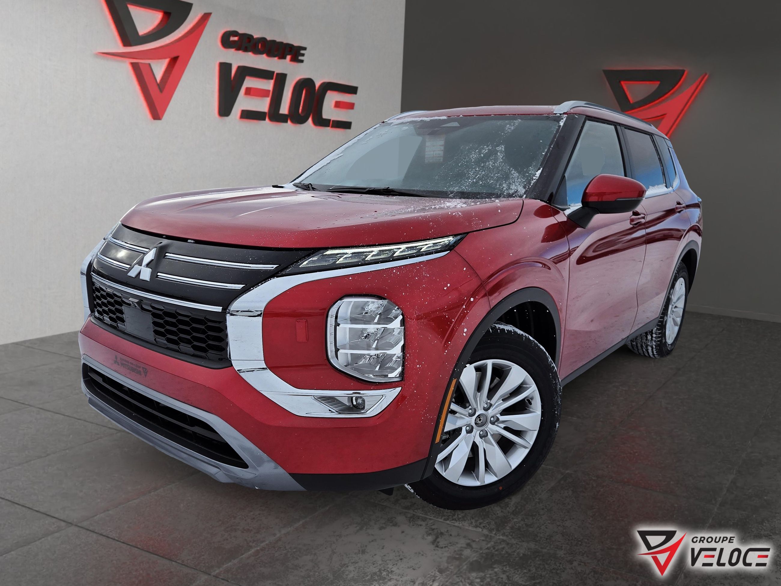2026 Mitsubishi Outlander SE