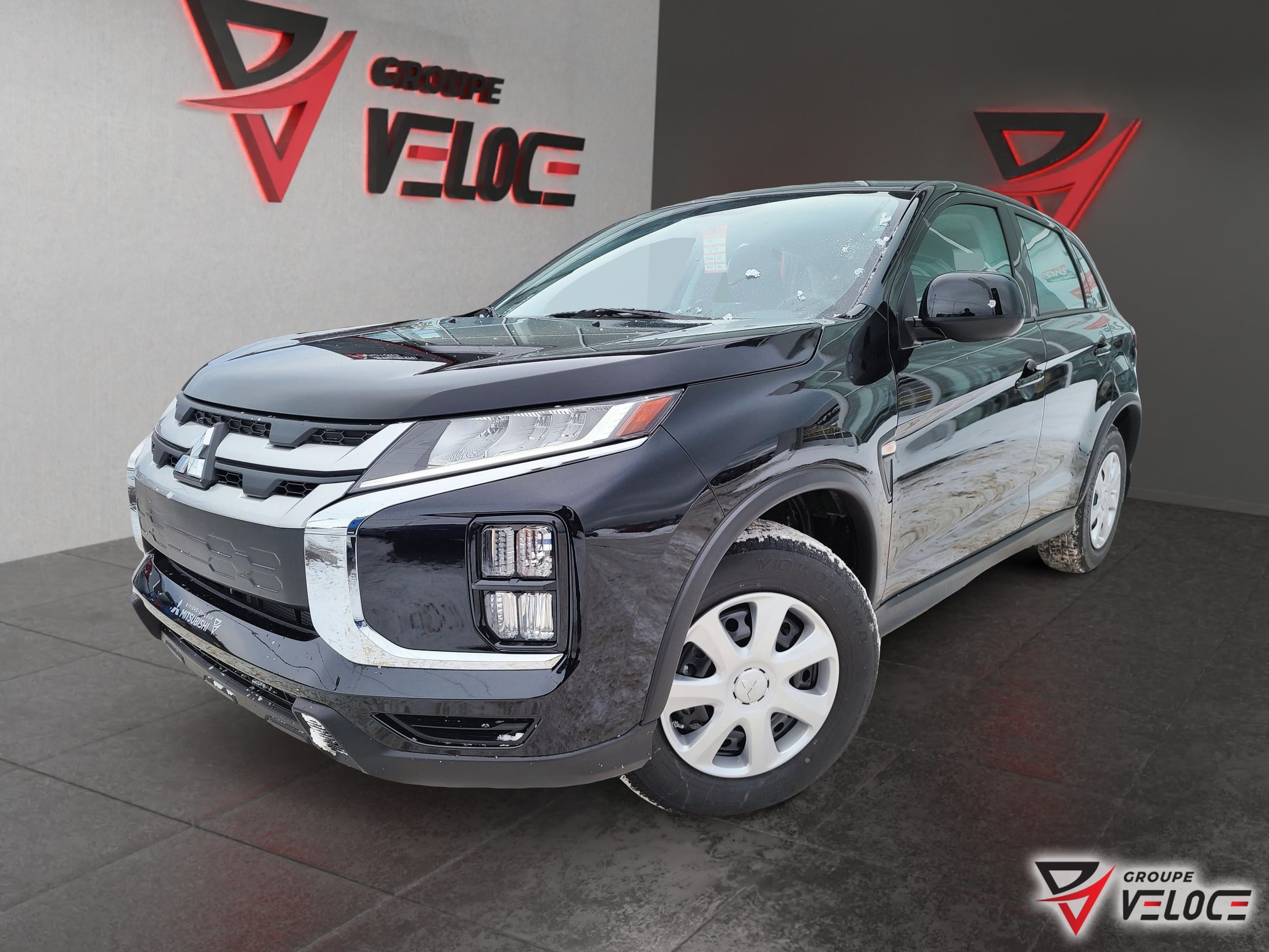 2026 Mitsubishi RVR ES
