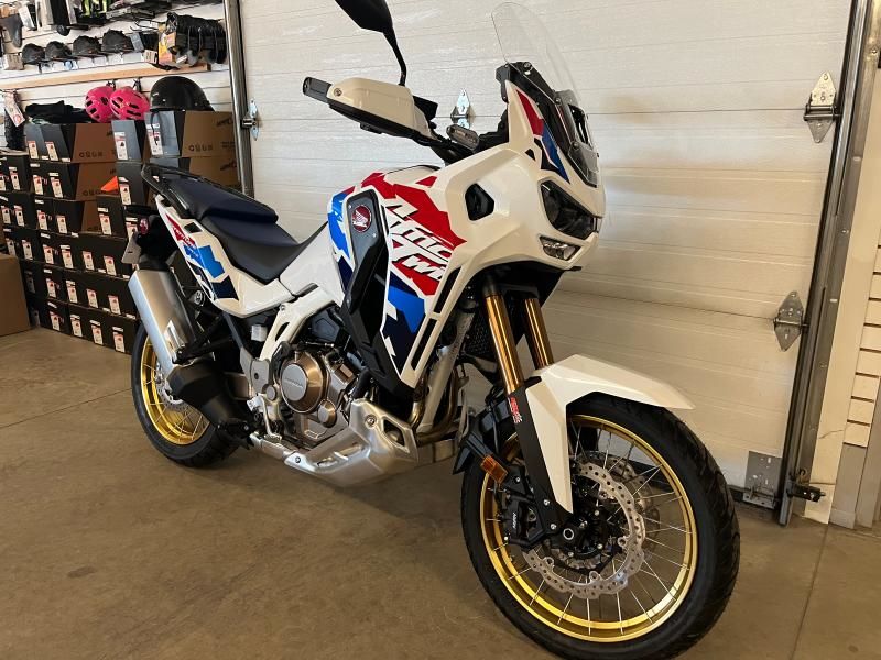 Honda Africa Twin Adventure Sports ES  2025