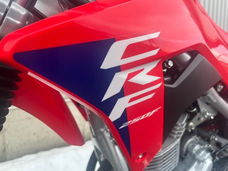 Honda CRF250F  2025