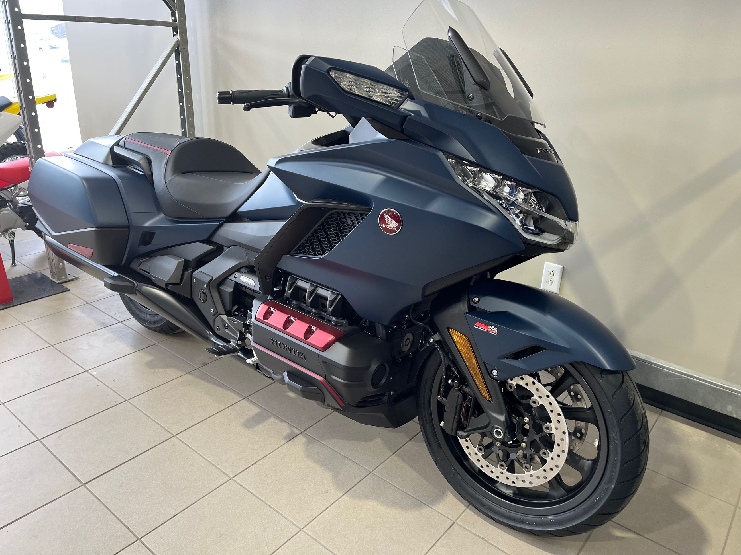 Rm Motosport In Victoriaville 2022 Gold Wing Dct Bagger 30859 