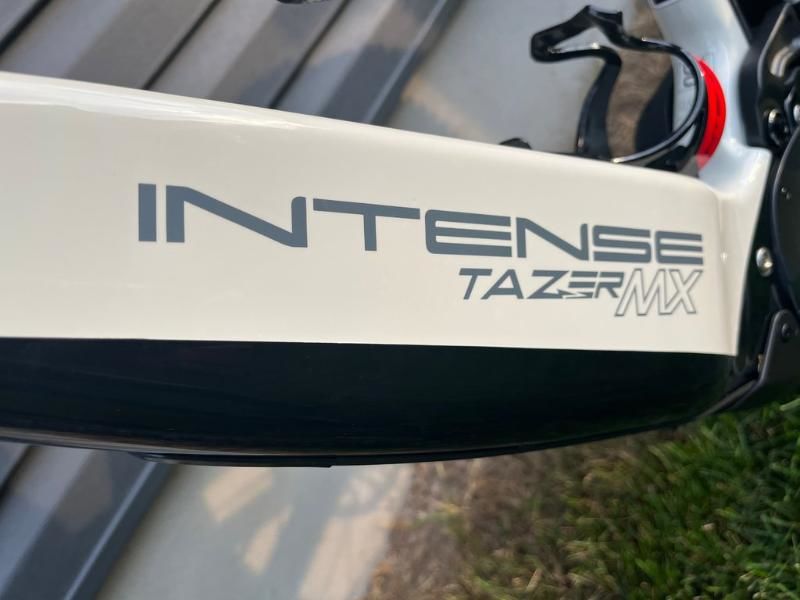 2022 INTENSE BIKES TAZER MX EXP2022 G/TG GRIS