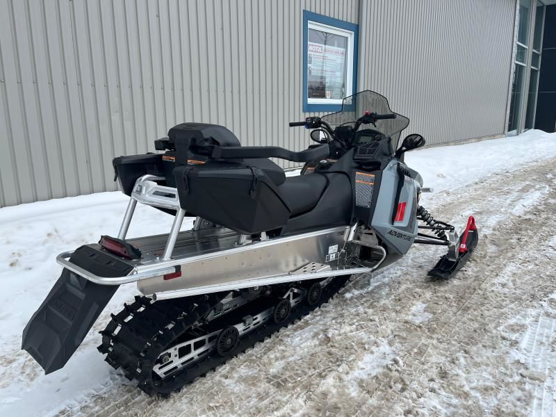Polaris 550 VOYAGEUR ADVENTURE 144  2024
