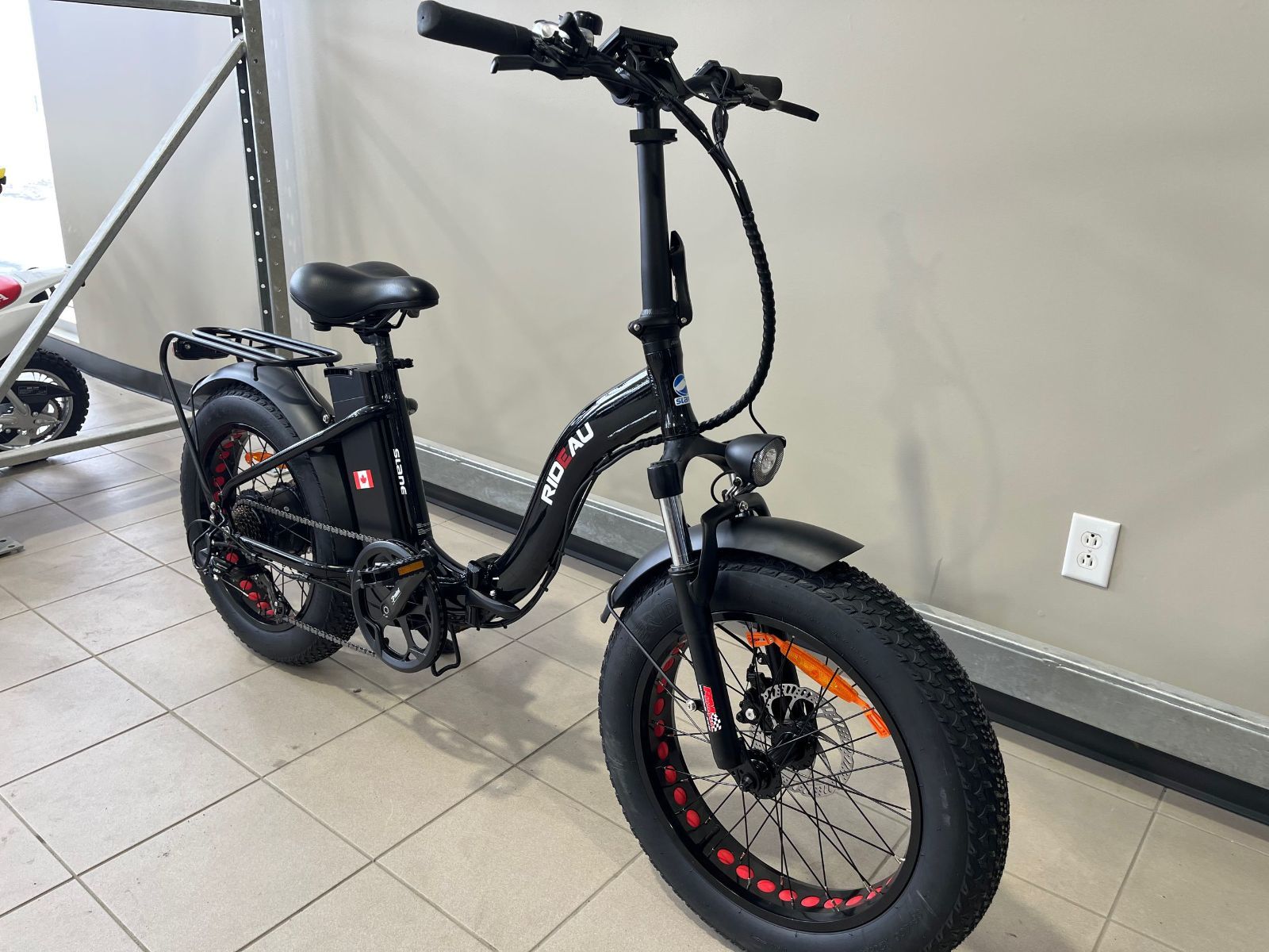 Slane Rideau 4.0 Vélo électrique Pliable 48Volts 500W 2023