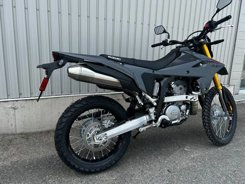 2025 Suzuki DR-Z4S