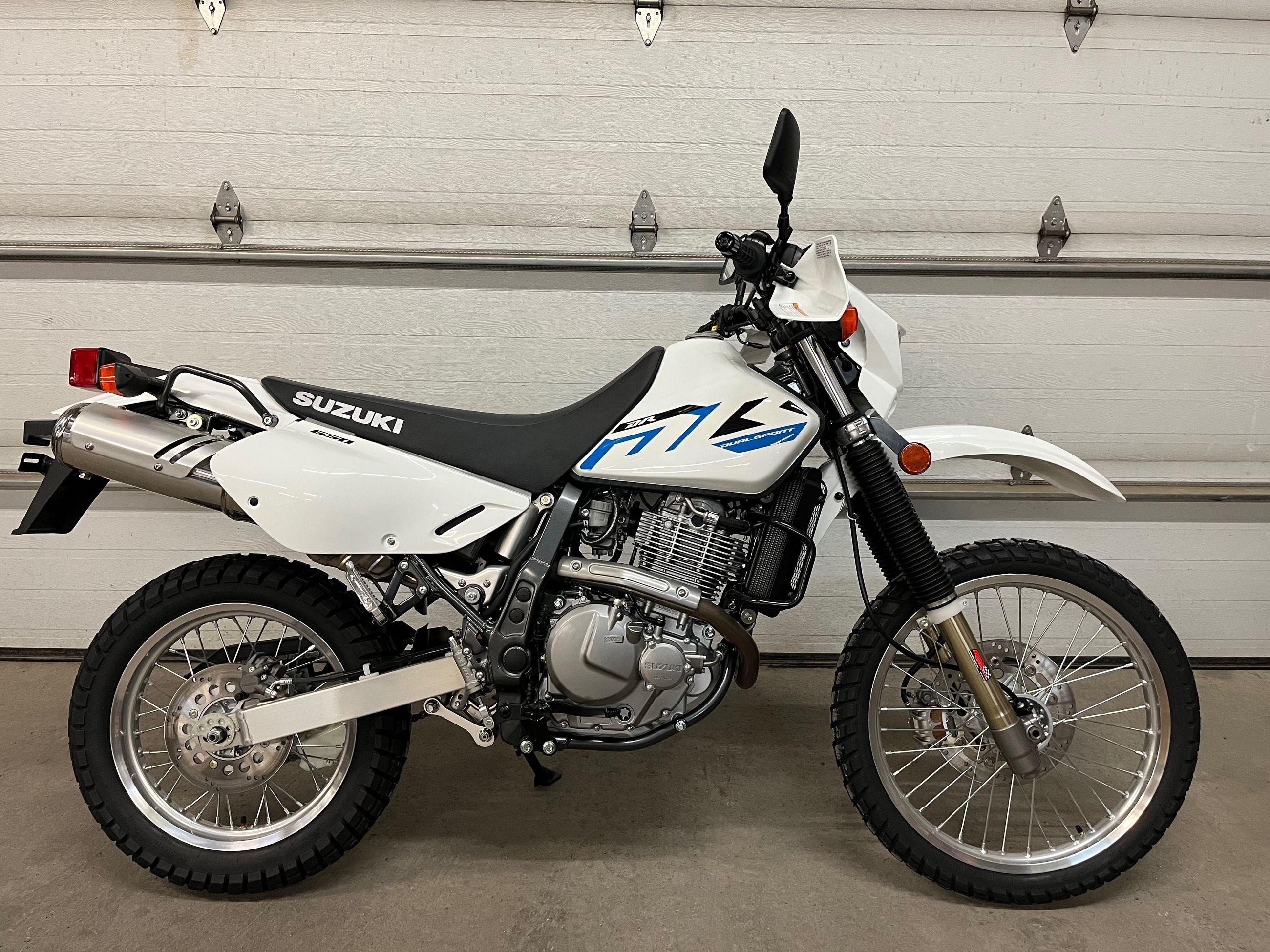 RM Motosport DR650SE 2023 8 100
