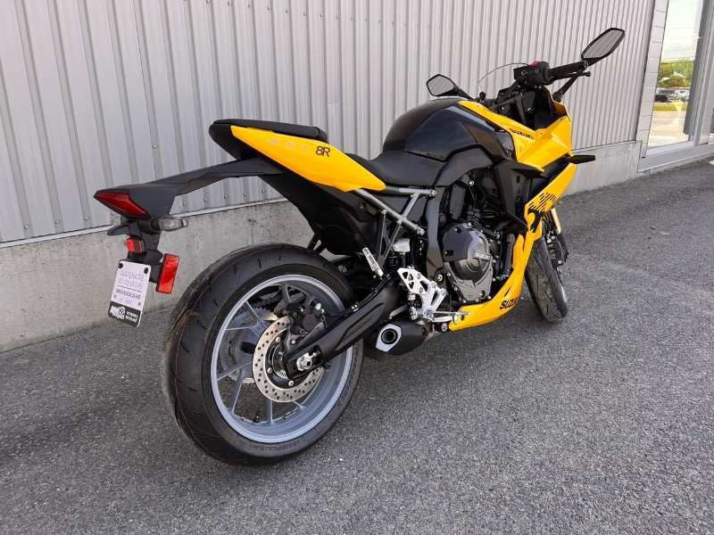 Suzuki GSX-8R  2025