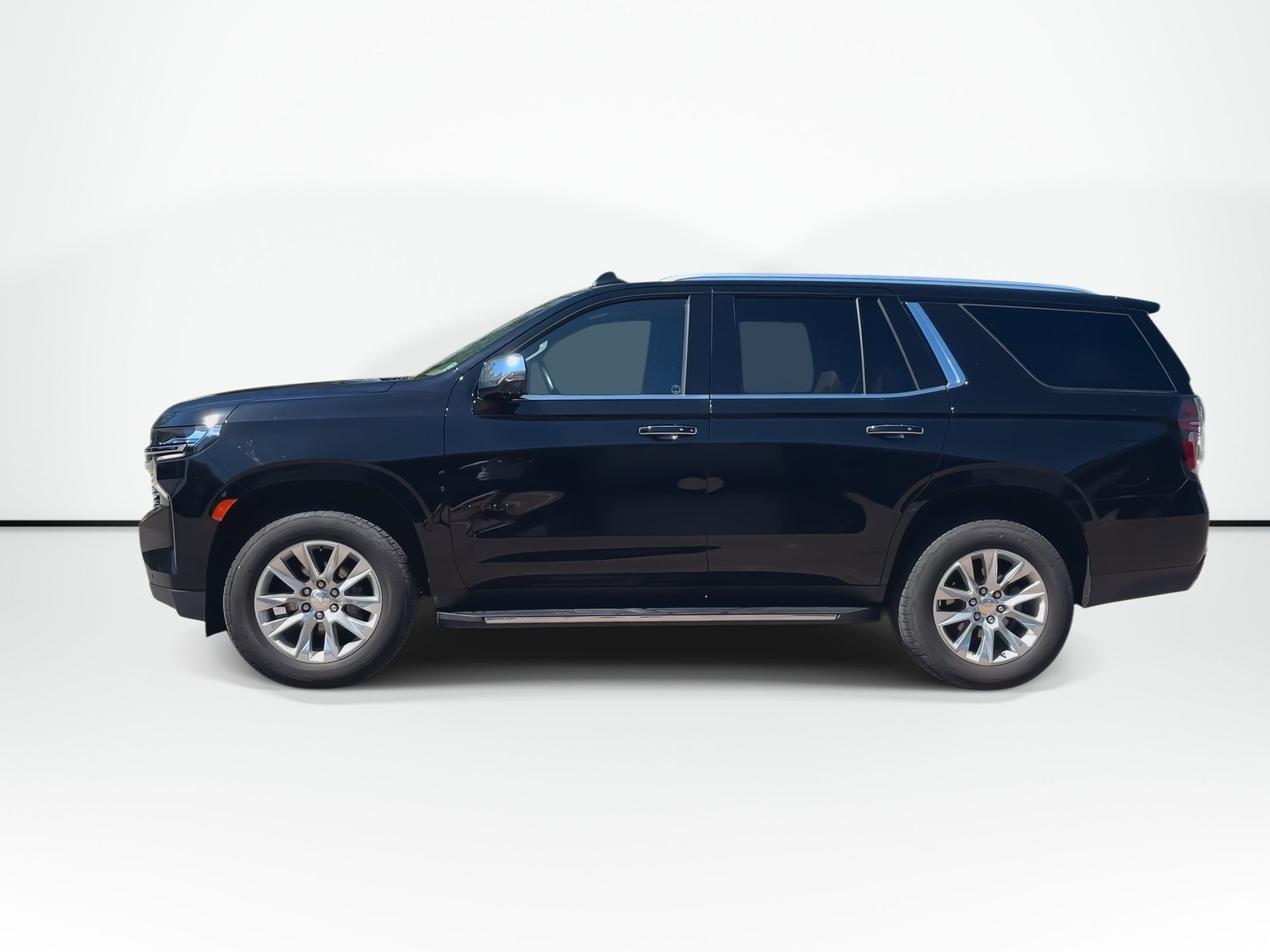 Photo 2024 Chevrolet Tahoe 4WD Premier | Diesel | Leather | Roof | Nav | HtdWheel #5