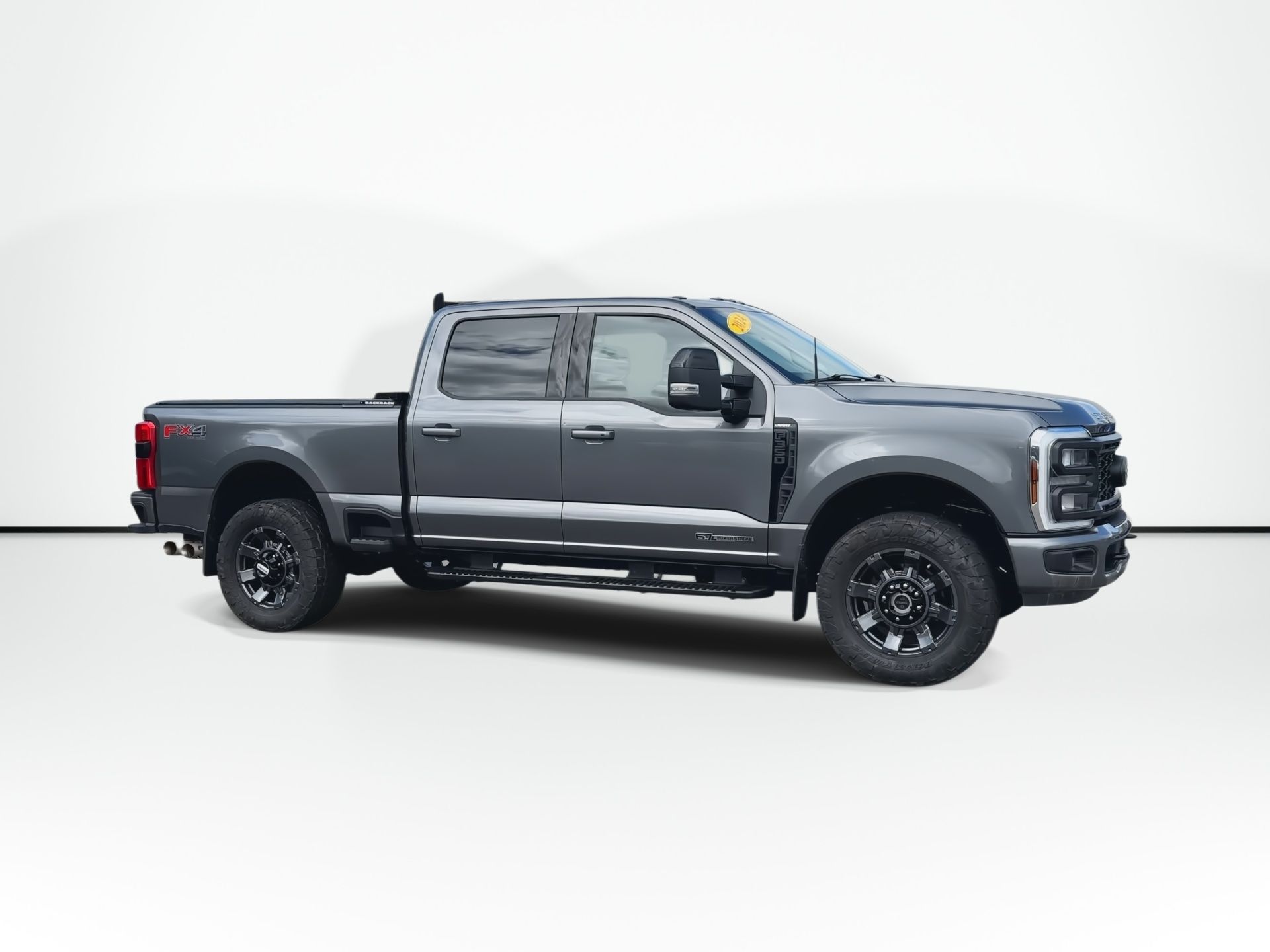 Photo Ford F350SD Crew Diesel Lariat | Leather | Nav | Cam | Htd&Cooled Seats 2024 #2