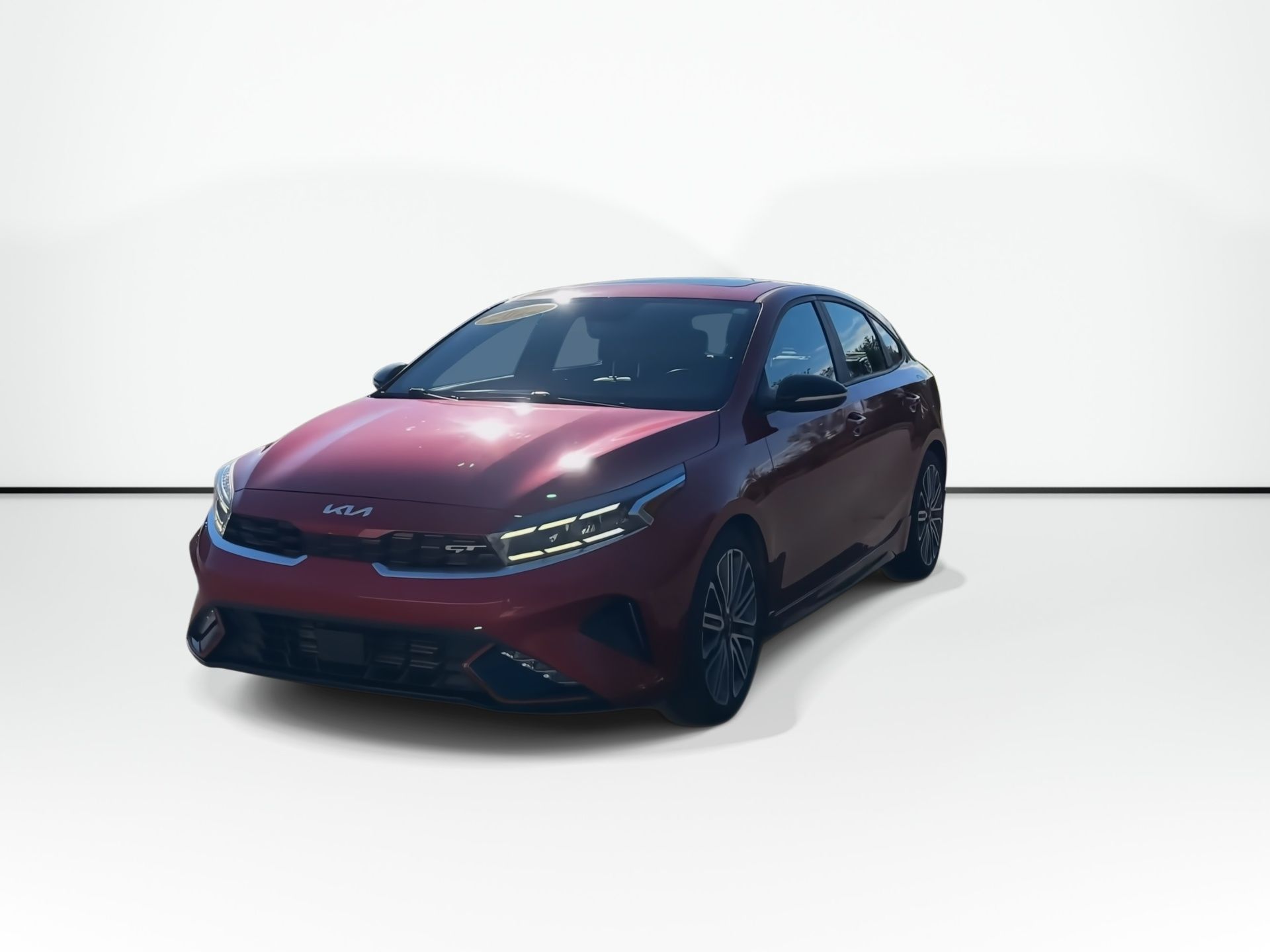 Photo 2022 Kia Forte5 GT Leather | Sunroof | Cam | Htd Seats&Wheel #4