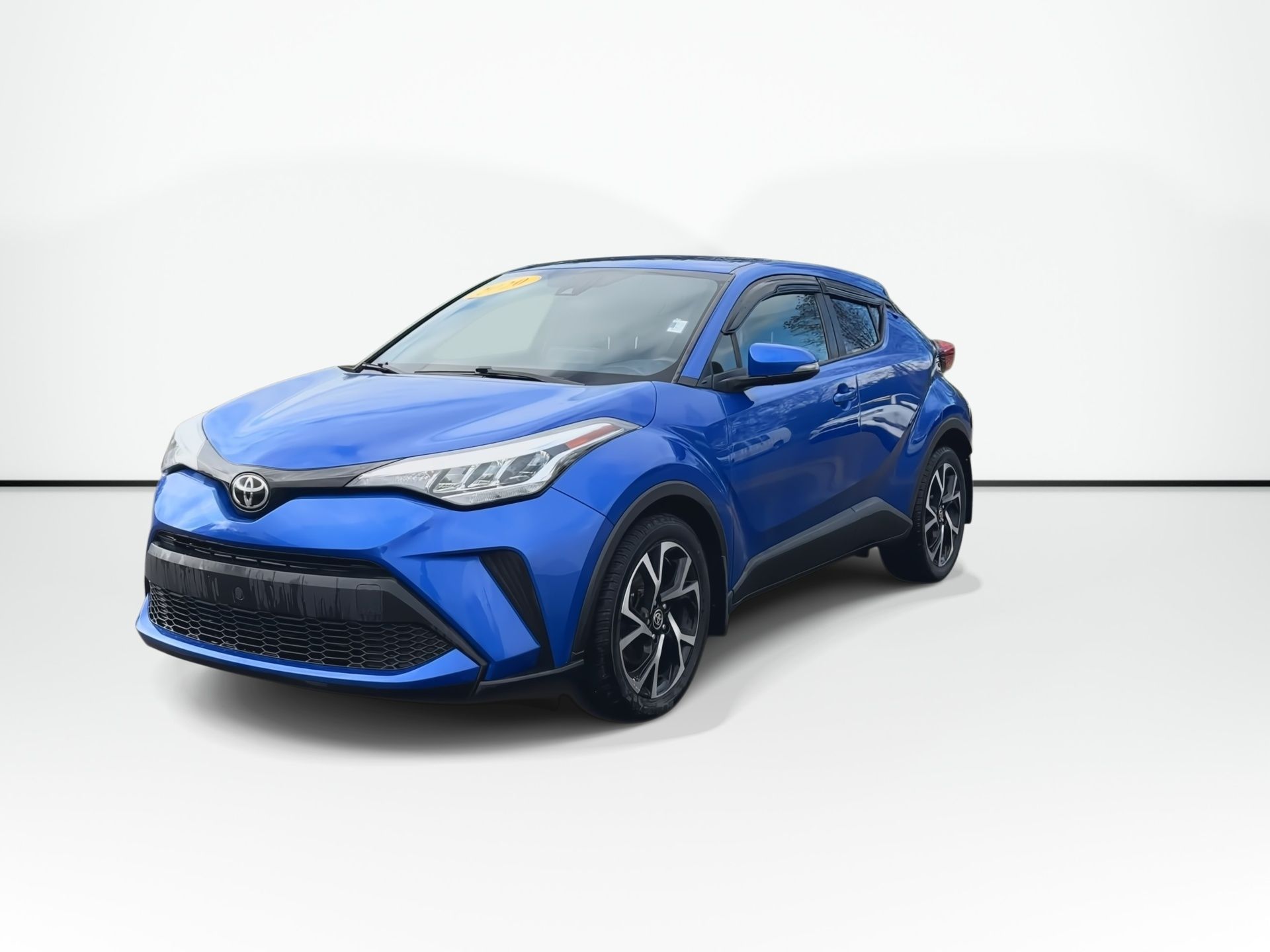 Photo Toyota C-HR XLE Premium | Leather | Cam | USB | HtdWheel 2020 #4