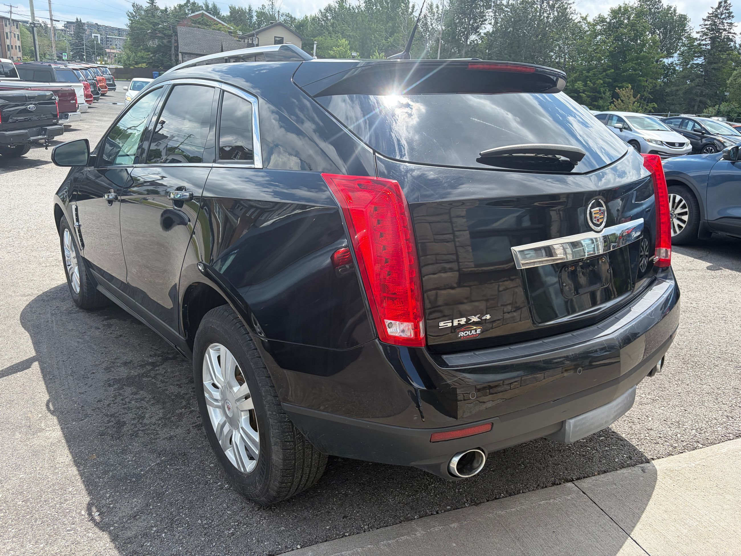 Cadillac SRX 2012 — photo 4