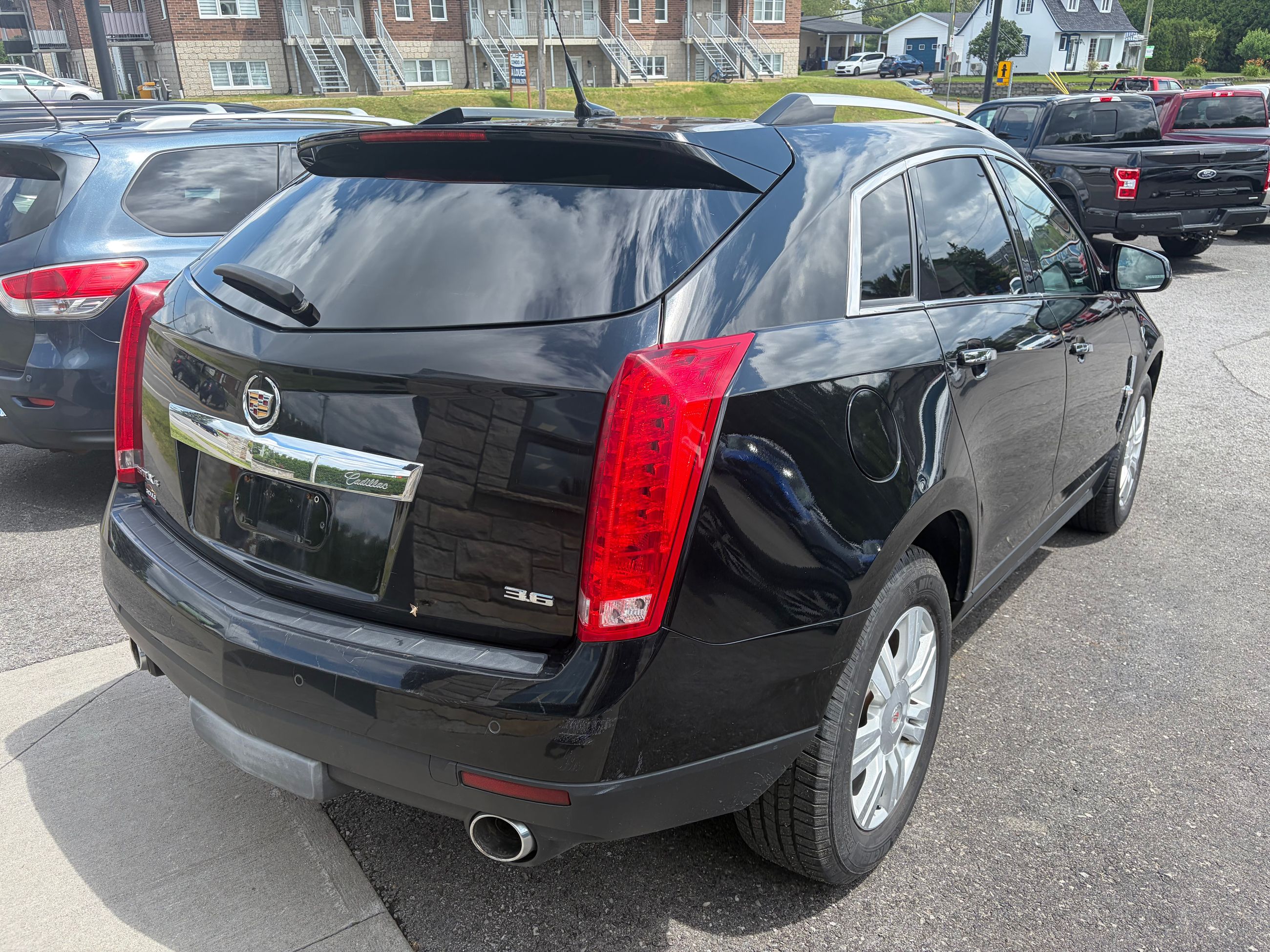 Cadillac SRX 2012 — photo 6