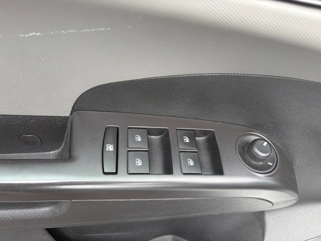 Chevrolet Sonic 2013 — photo 8