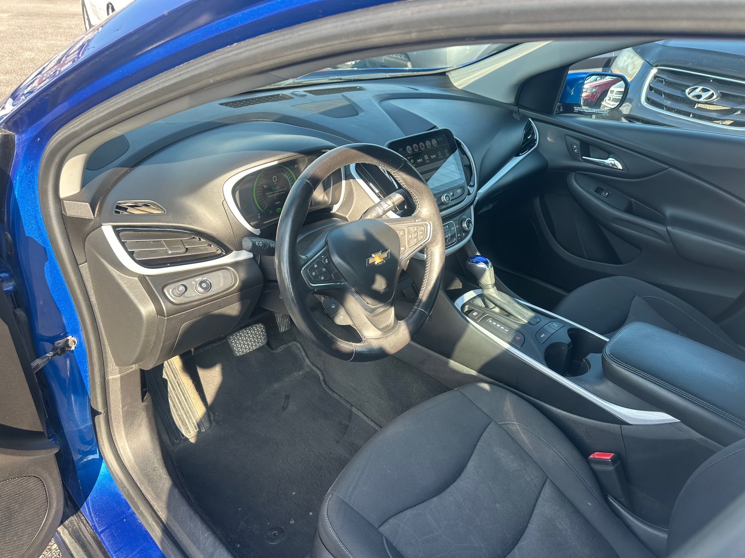 Chevrolet Volt 2017 — photo 8