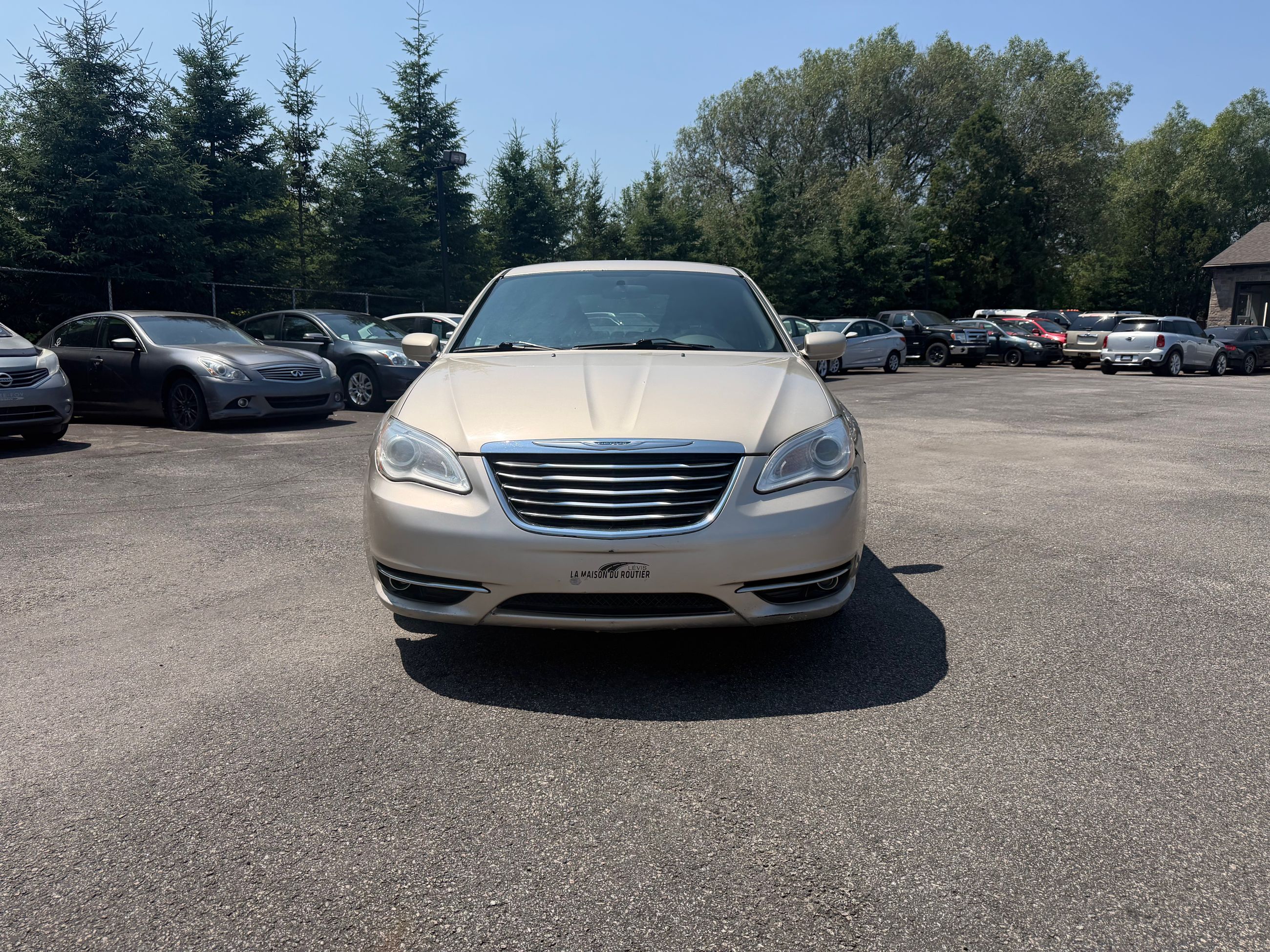 Chrysler 200 2013 — photo 2
