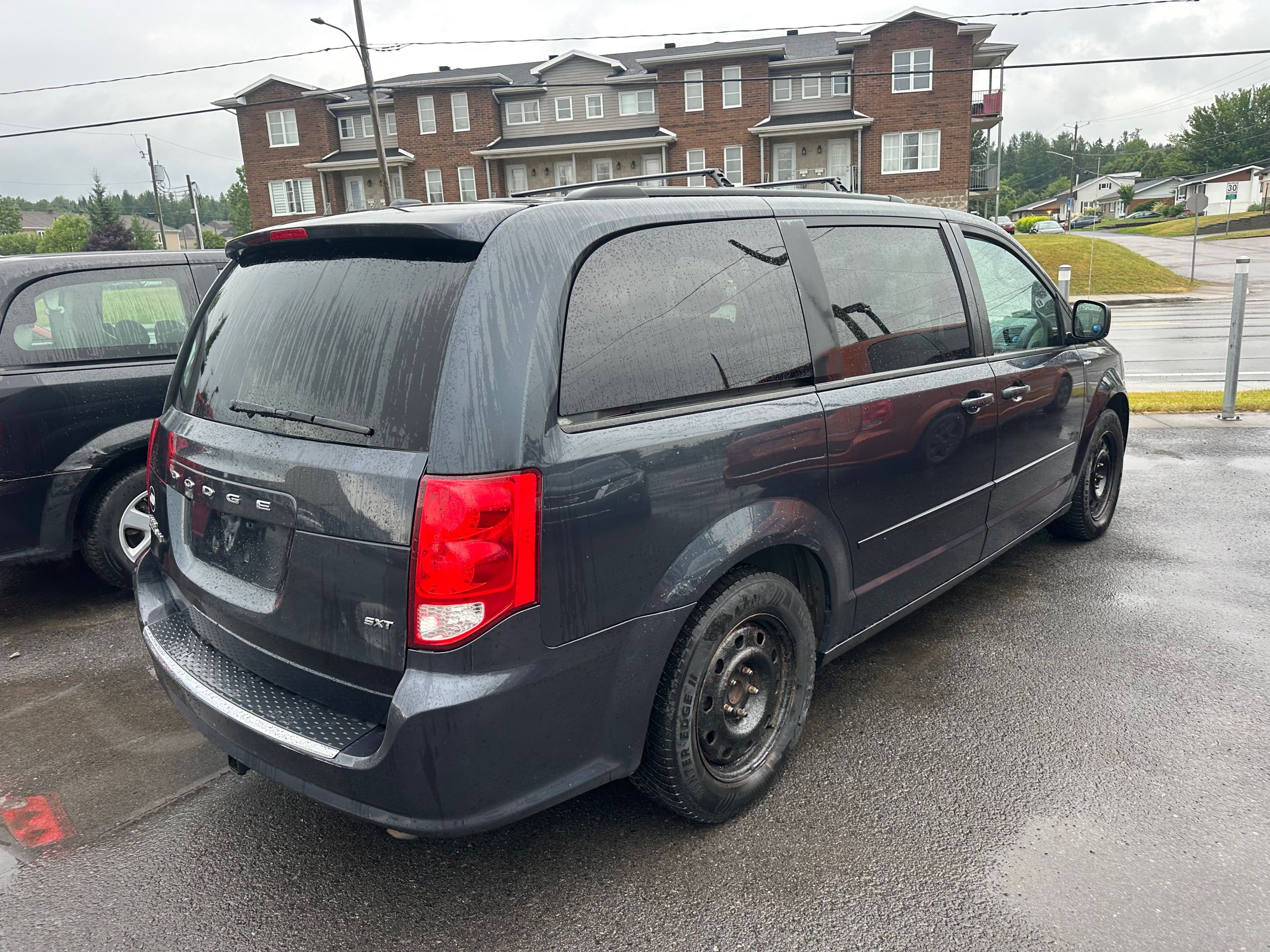 Dodge Grand Caravan 2014 — photo 3