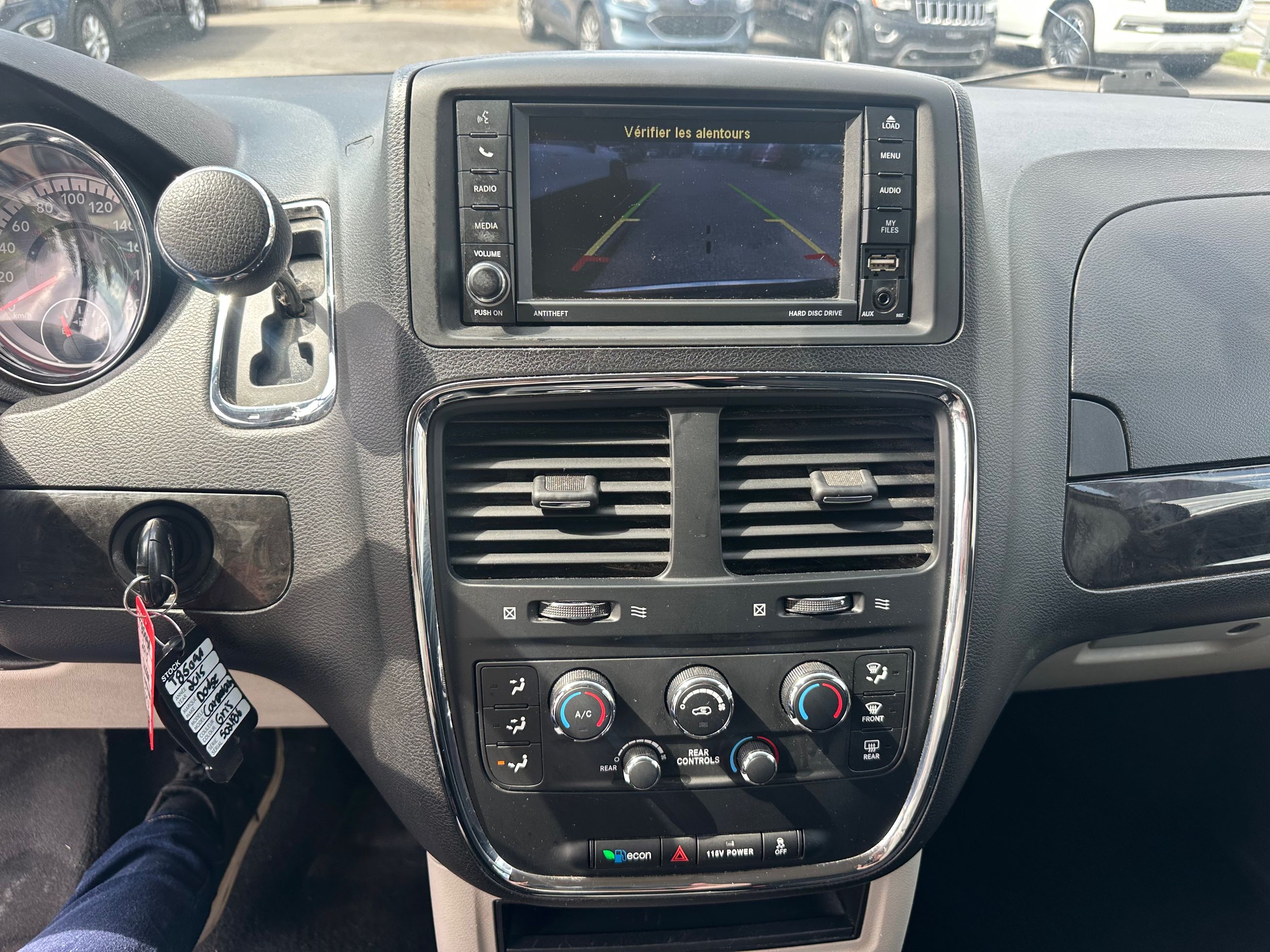 Dodge Grand Caravan 2015 — photo 5