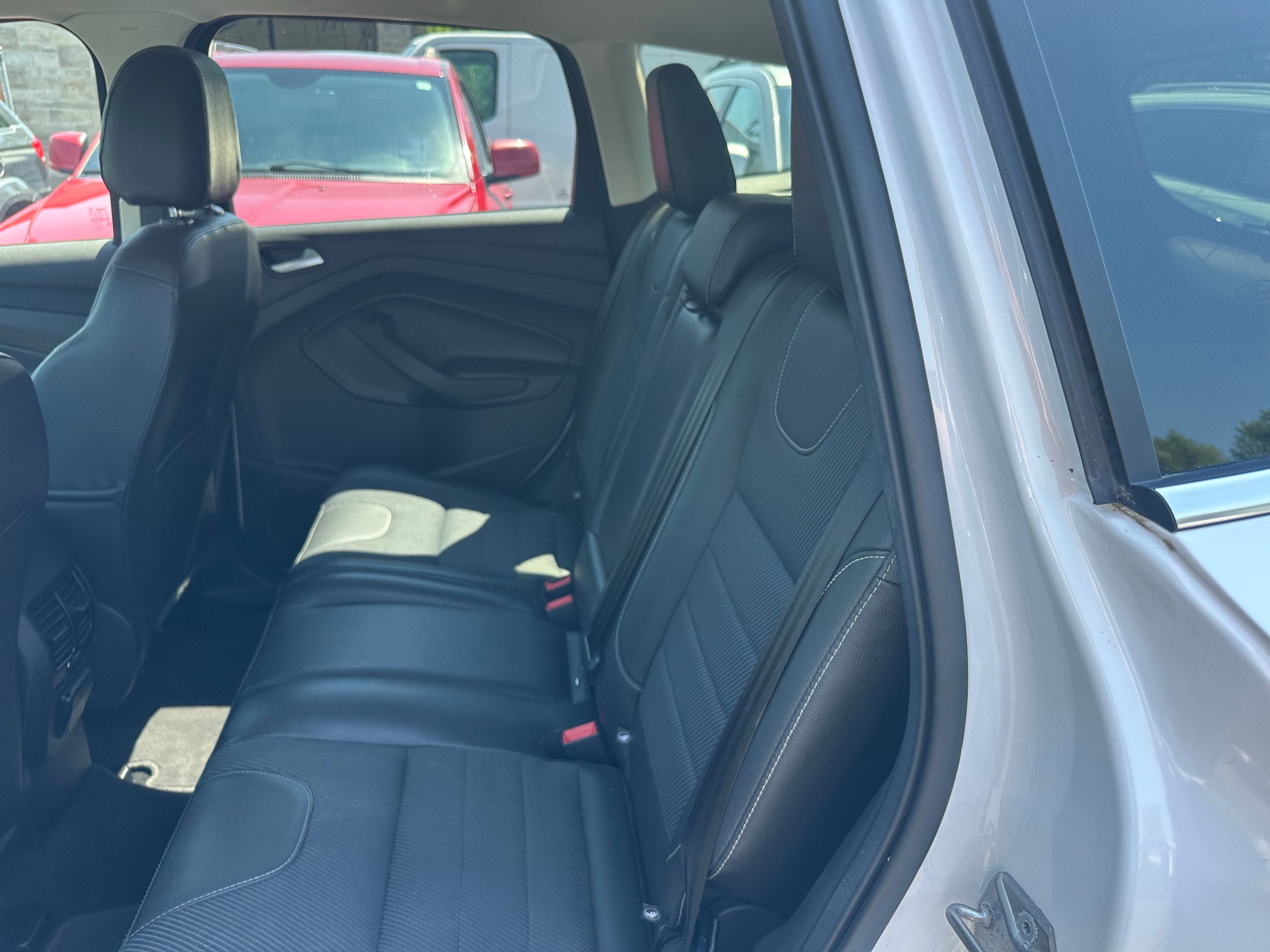 Ford Escape 2016 — photo 5