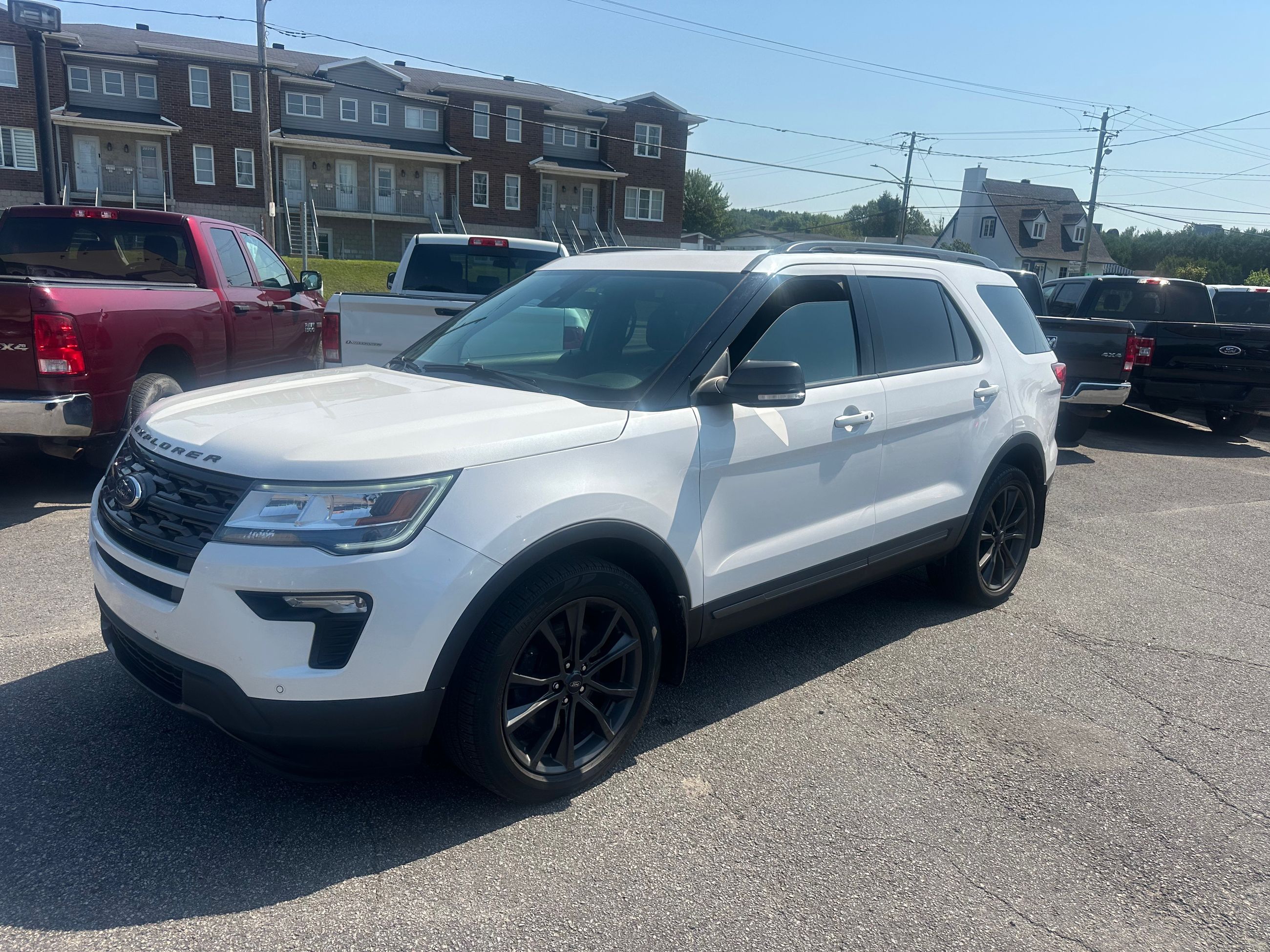 Ford Explorer 2018 — photo 2