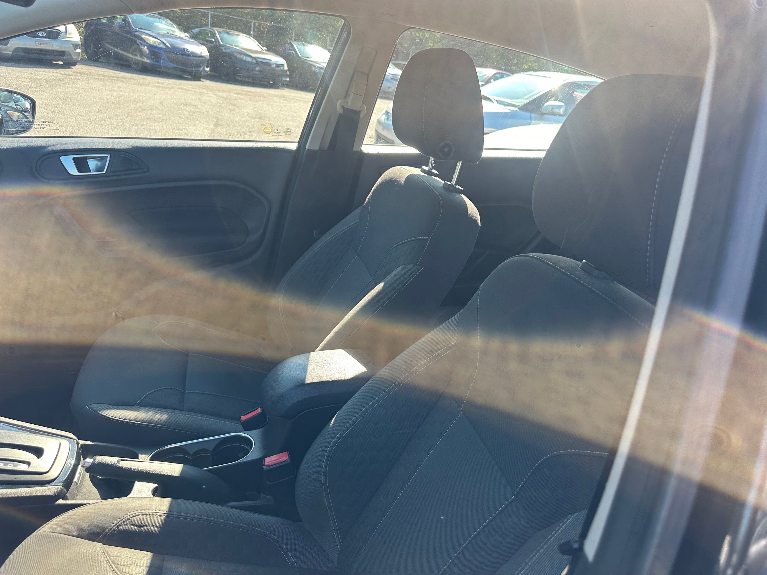 Ford Fiesta 2011 — photo 6