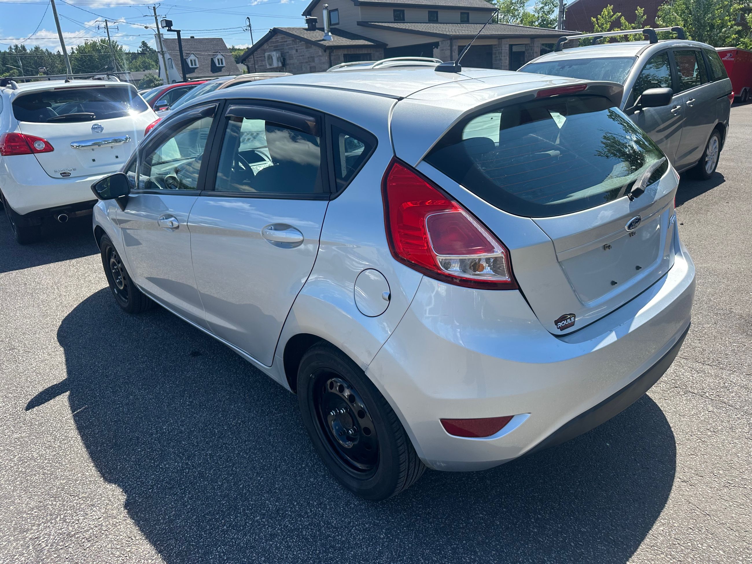 Ford Fiesta 2015 — photo 3